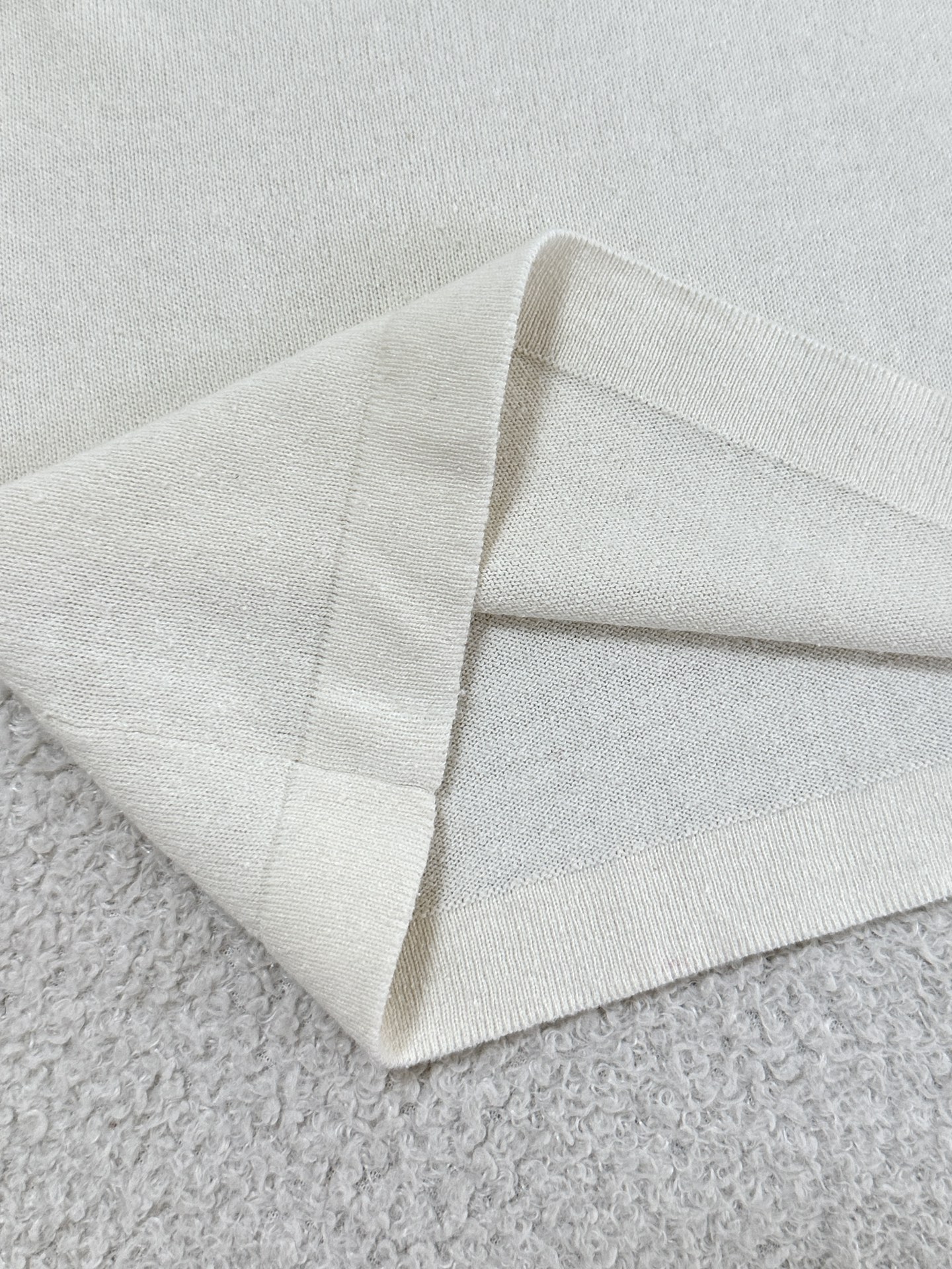 “The Row25 Single Hard-Core Women’s Suit: Long-Sleeved, Unbuttoned Polo Collar, Simple Design” - 图片 5