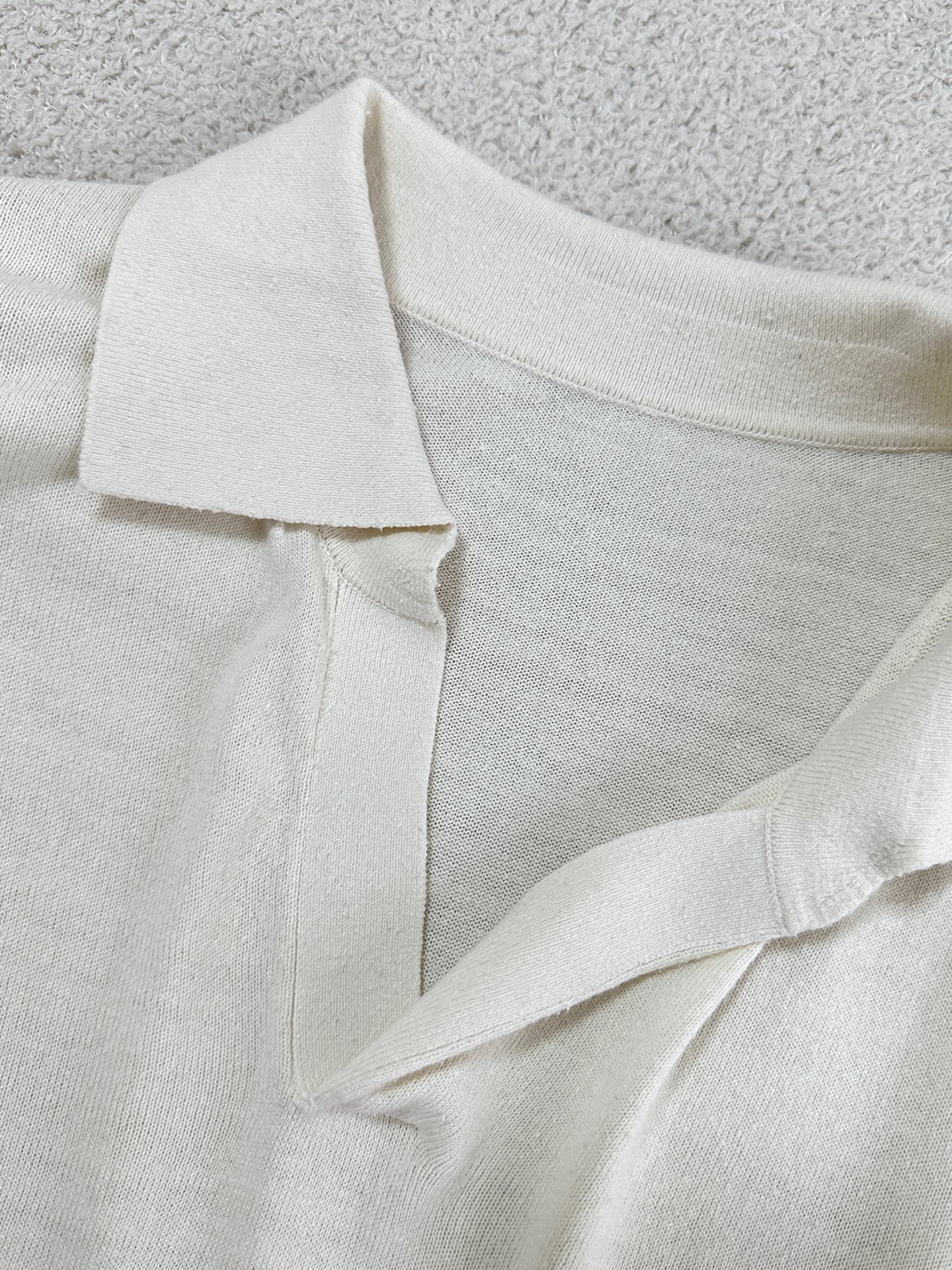 “The Row25 Single Hard-Core Women’s Suit: Long-Sleeved, Unbuttoned Polo Collar, Simple Design” - 图片 3