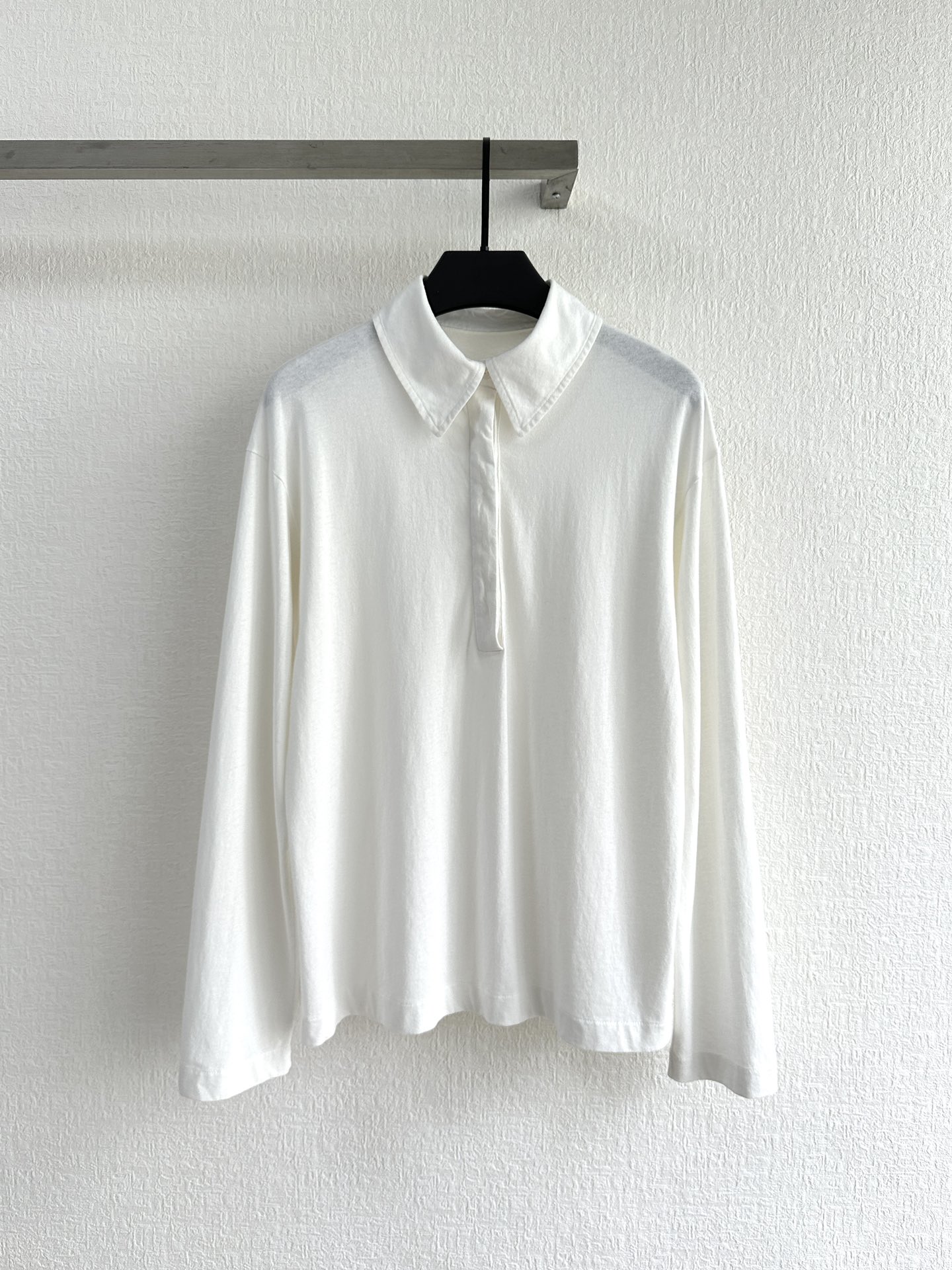 p587 Single-rate female suit packaged NEW . Therow 25 turns on the collar. Colour: Size: S M L - 图片 1