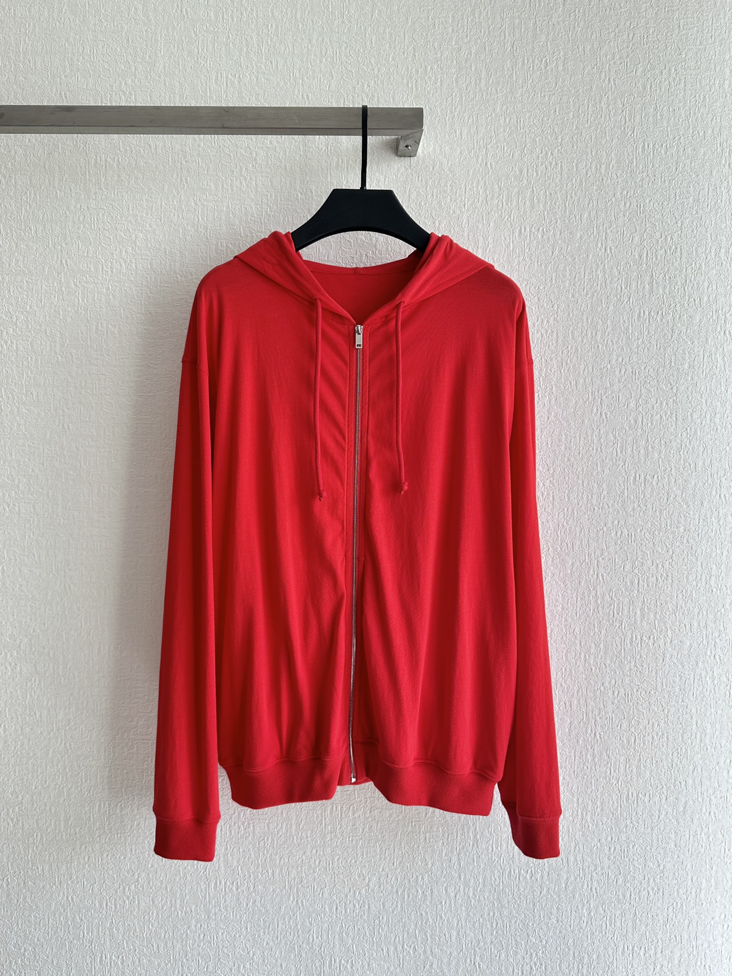 p744 Single-rate, hard-core women’s suit, packed. NEW . Therow zipper. Colour: Size: SM L XL