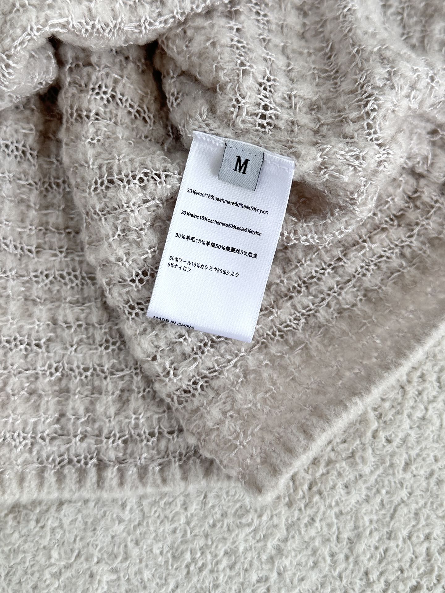 “Single-Size Female Suit 2025: The Row Through Bullshit – Cash in Charge” - 图片 5