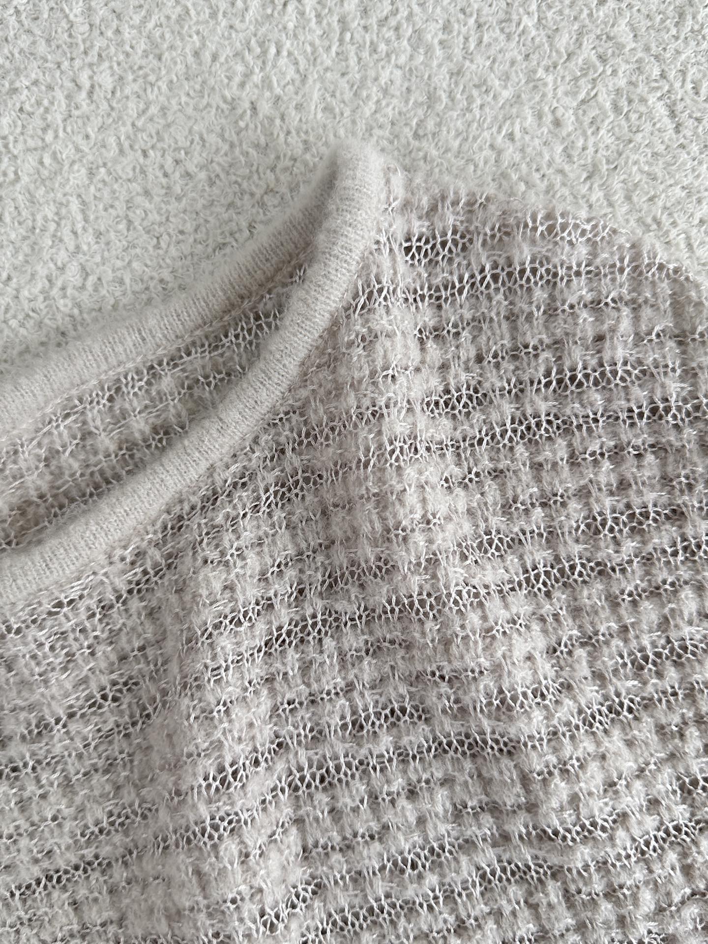 “Single-Size Female Suit 2025: The Row Through Bullshit – Cash in Charge” - 图片 3