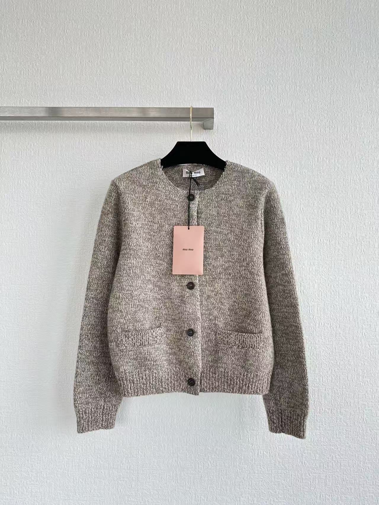 Women’s Single-Breasted Wool Blend Cardigan with Embroidered Logo Detail