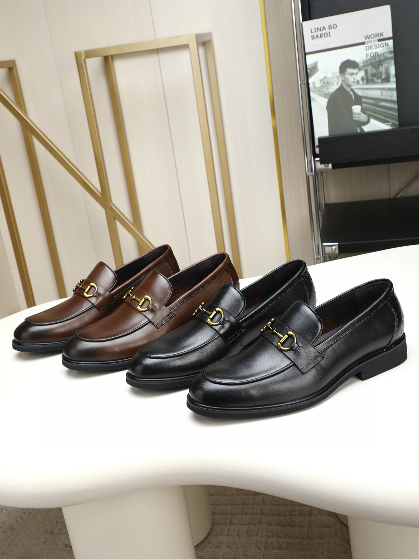 NO:275988,High-quality [CUCCI] Gucci 1:1 new business leather shoes. 2025 counters are available simultaneously, Italy imported original imported fetal cowhide. Inner pig, the upper is designed with pull-line, exclusively formed natural rubber sole, super comfortable, the real thing is more beautiful, and you can enter and exit the counter at will. The regular size 38-43#官网 [Coffee] Welcome to smash the order... Heshan shoes, gucci, cowhide19860909高品质【CUCCI】古驰1:1新款商务皮鞋.2025专柜同步发售,意大利进口原版进口胎牛皮.内里猪里,鞋面采用拉线设计,独家成型天然橡胶大底,超级舒适,实物拍摄实物更赞高品质,可随意进出专柜,正码38-43#欢[咖啡]欢迎砸单……鹤山鞋,,gucci,cowhide,Men's shoes