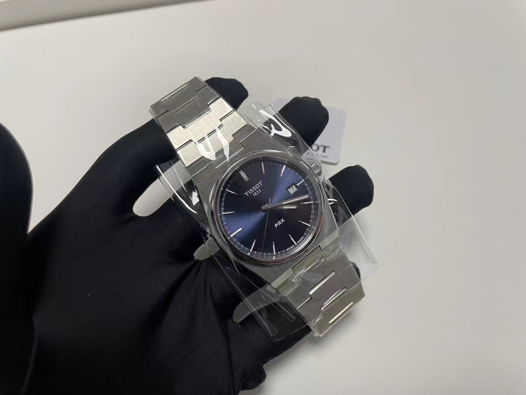 Trendy T-Shirts and Classic Watches from Hong Kong with US Direct Mail Service