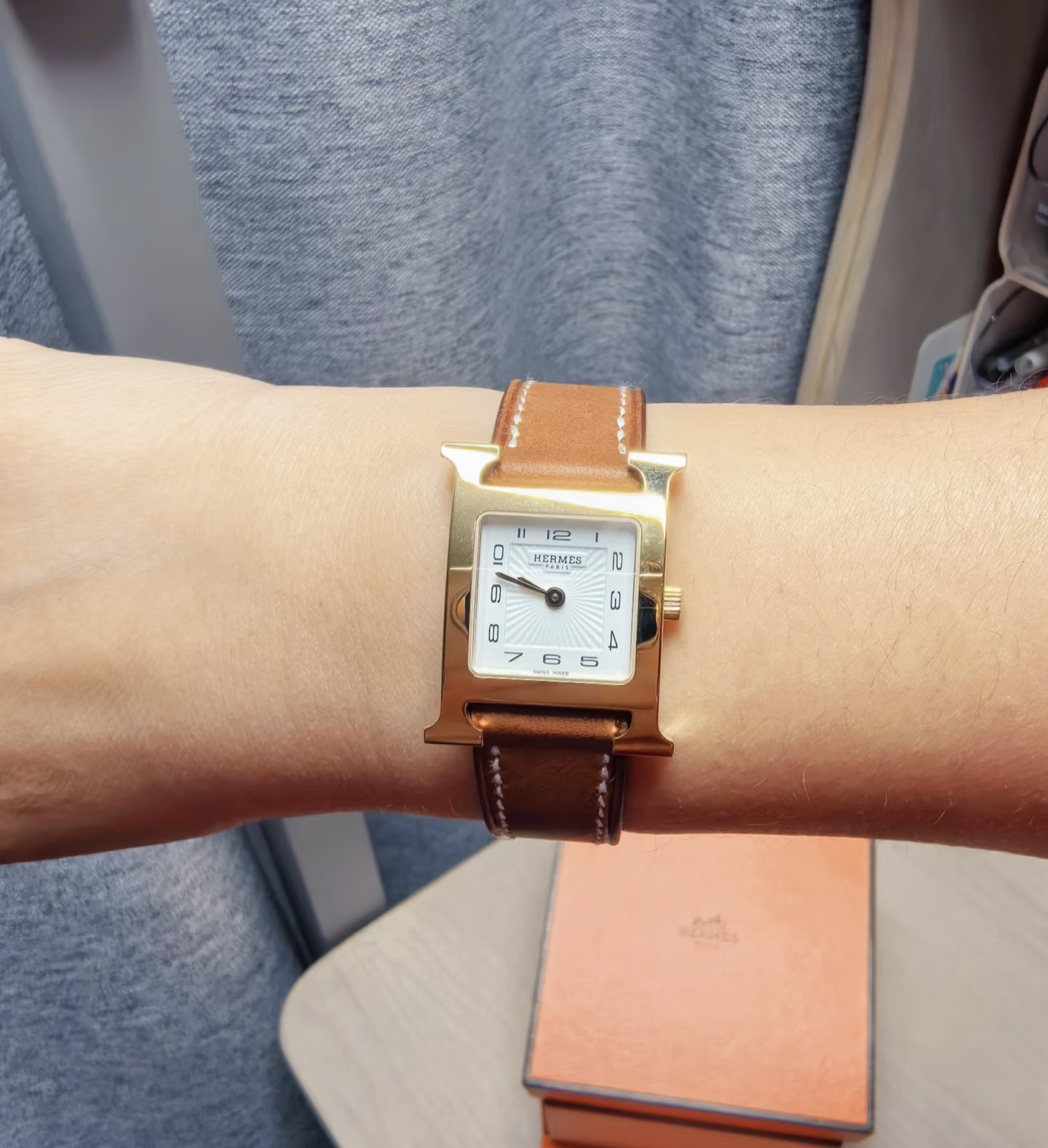 爱马仕 Hermès 高定典藏名品高定成衣时装外套连衣裙衬衫T恤 #711E32E6 3