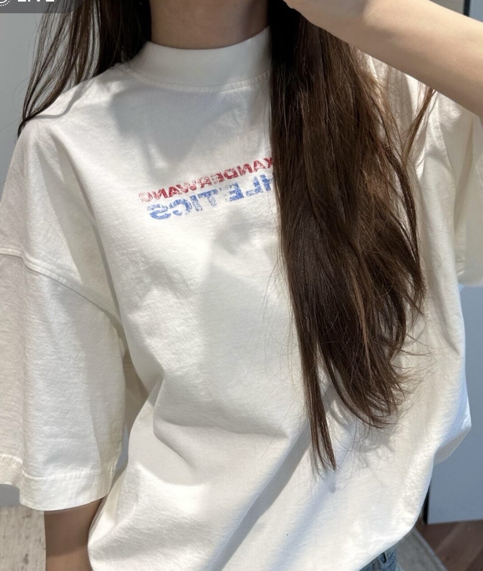 # 夏季短袖福利 亚历山大王系列 1.采用优质新疆长绒棉织造 2,进口染料浸染,色彩艳丽 3.二本针加固领口,不变形 4.环保染色,不易掉色 5.不易变形,不易缩水 6.通便压条 7A物理抗菌 7纯正240g支持检测区分市面以次充好面料抗菌-防螨-抗病毒-除臭-防霉-选品中心