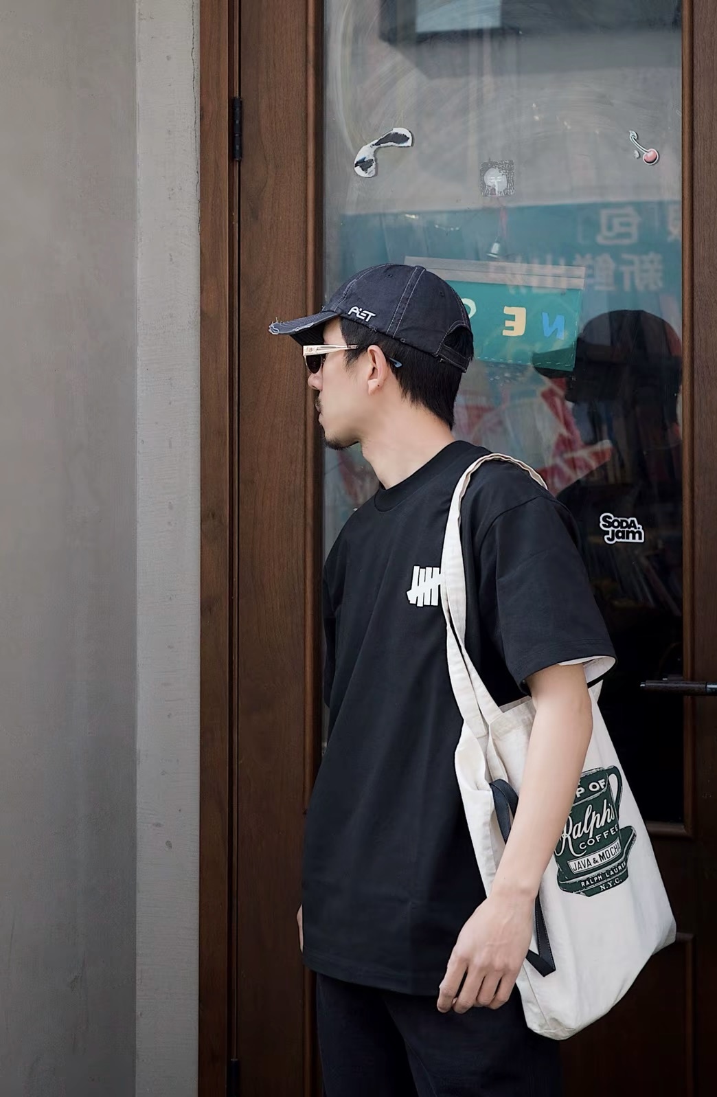 图片[7]-# 夏季短袖福利 Unefeated 五条杠系列 1.采用优质新疆长绒棉织造 2,进口染料浸染，色彩艳丽 3.二本针加固领口，不变形 4.环保染色，不易掉色 5.不易变形，不易缩水 6.通便压条 7A物理抗菌 7纯正240g支持检测区分市面以次充好面料抗菌-防螨-抗病毒-除臭-防霉-选品中心