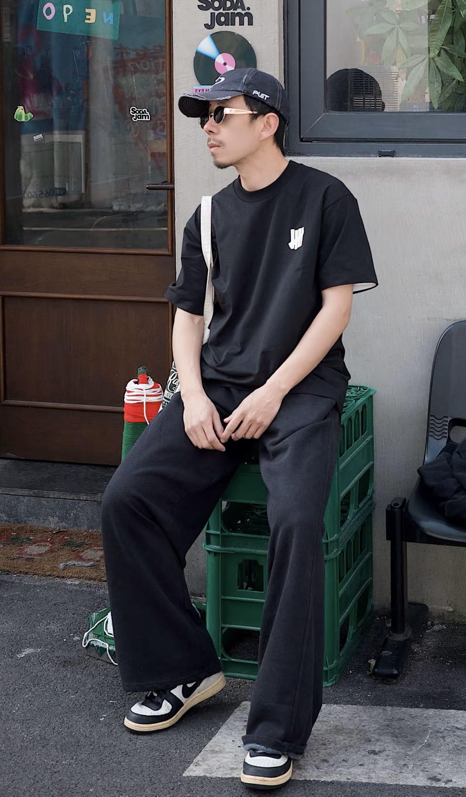 图片[5]-# 夏季短袖福利 Unefeated 五条杠系列 1.采用优质新疆长绒棉织造 2,进口染料浸染，色彩艳丽 3.二本针加固领口，不变形 4.环保染色，不易掉色 5.不易变形，不易缩水 6.通便压条 7A物理抗菌 7纯正240g支持检测区分市面以次充好面料抗菌-防螨-抗病毒-除臭-防霉-选品中心