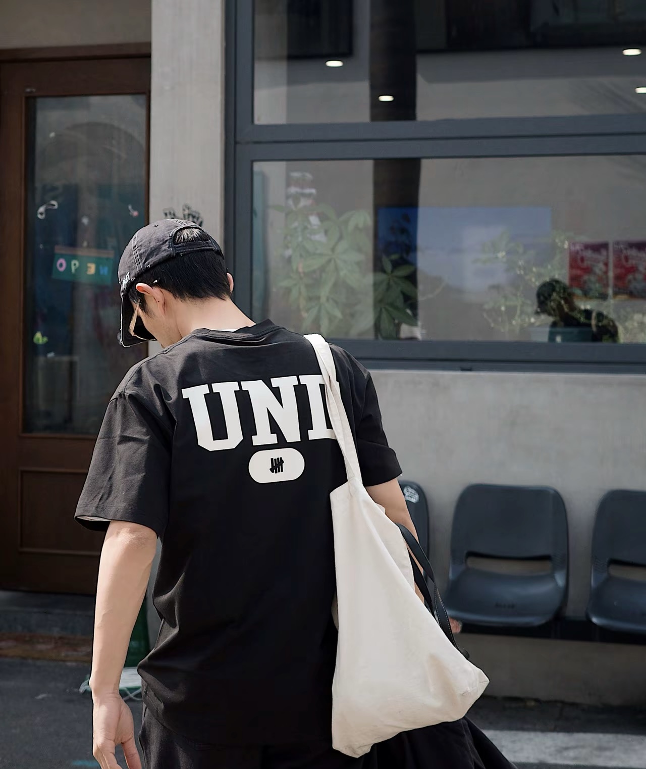 图片[2]-# 夏季短袖福利 Unefeated 五条杠系列 1.采用优质新疆长绒棉织造 2,进口染料浸染，色彩艳丽 3.二本针加固领口，不变形 4.环保染色，不易掉色 5.不易变形，不易缩水 6.通便压条 7A物理抗菌 7纯正240g支持检测区分市面以次充好面料抗菌-防螨-抗病毒-除臭-防霉-选品中心