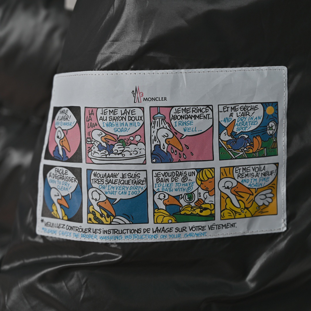 图片[8]-＃暖冬福利 𝐌𝐨𝐧𝐜𝐥𝐞𝐫 𝐌𝐚𝐲𝐚 蒙口 盟可睐 MAYA玛雅 陈奕迅同款短款羽绒服\\r \\r 🔝产品配色：黑色 灰色 藏青\\r \\r 🔝产品尺码： 1码 2码 3码 4码 5 码 6码\\r \\r 🔝受到8年代标致性外套的影响，Maya夹克以现代风格和尖端元素重新审视了𝗠𝗼𝗻𝗰𝗲𝗿档案中的造型，这是品牌在滑雪装备方面获得的专业成果。无论在运动方面， 还是在服饰风格，这件高性能和积极精神的夹克具有好胜者强烈要求夺冠的所有元素。\\r \\r 🔝产品工艺：\\r 1️⃣原版Nfc感应式防伪芯片\\r 2️⃣国标95%纯白鸭绒，市面独家使用顶级羽绒，绝不吹虚鹅绒等一系列的错误理解\\r 3️⃣ 面料： 100% 锦纶; 里料： 100% 锦纶 ，市面最顶级没有之一，一切遵照原版定制。\\r 4⃣️原代加工厂出品电镀五金，全部原厂定制，非市场各类复刻版\\r 5⃣️某某狼同代工厂出品，在品质方面一直是不去含糊，大厂出货大家都懂工人的工艺、QA与Qc品检 不是市面小厂可比的。-选品中心