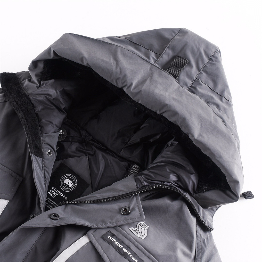 图片[7]-＃暖冬福利 加拿大鹅X OVO Chilliwack 4071MOV猫头鹰联名夹克羽绒服 在光秃秃的冬天中一眼看出它的与众不同！！ 1⃣️⃣️进口21支涤棉混纺原厂面料【去年的16支/18支硬布料已全面淘汰，今年全部采用21支正品同步面料，软中带挺手感细腻更有质感】，正品同步Feather-Light 10D防水涂层面料，由84.5的聚酯纤维和15.5的棉制成，100%全网最好手感！ 2⃣️采用尼龙nylon最好里布双重双层封禁设计，防绒7号针＋格充羽绒成衣，不会出现所谓的跑绒！ 3️⃣吉田YKK客供原厂定制电镀拉头，YKK双向可锁定拉链，紧实顺滑不掉漆！ 4⃣️⃣️3M复合保证原版一样魔术贴，经久耐用 5⃣️进口百灵达绣花机定制万针绣花标！ 6⃣️ZP官网同步国标80白鸭绒，可查官网客服，绝不吹虚90绒或鹅绒等一系列误导！ 7⃣️前后设有3M反光条 颜色：橘色，石墨灰，黑色 尺码： XS-XXL-选品中心