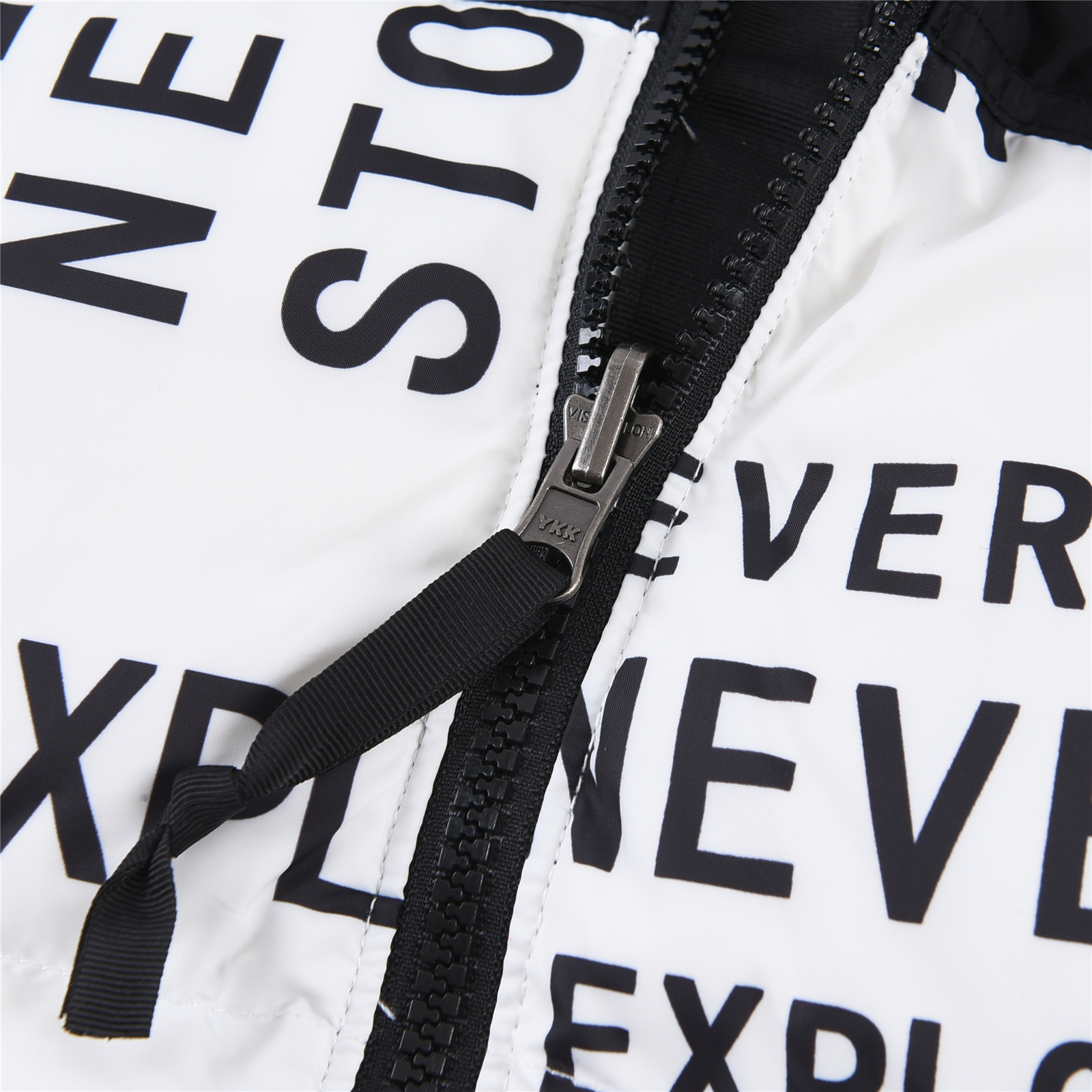 图片[5]-字母 高端！ The North Face 北面/1996NUPTSE TNF童装户外羽绒服 潮孩必备 比大鹅童装更时尚。 极高性价比的一款童装羽绒服，羽绒采用国标70绒 继承了成人版的御寒性与耐久性设计，让您的小小探险家也能体验到良好的保暖性能，轻松愉快的度过寒冷的冬季！ 尺码：100 110 120 130 140 150 160-选品中心