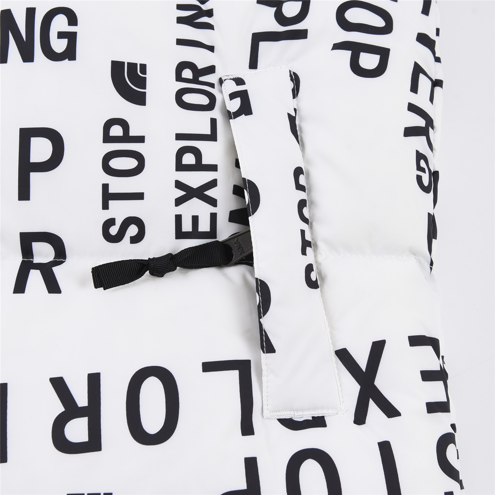 图片[6]-字母 高端！ The North Face 北面/1996NUPTSE TNF童装户外羽绒服 潮孩必备 比大鹅童装更时尚。 极高性价比的一款童装羽绒服，羽绒采用国标70绒 继承了成人版的御寒性与耐久性设计，让您的小小探险家也能体验到良好的保暖性能，轻松愉快的度过寒冷的冬季！ 尺码：100 110 120 130 140 150 160-选品中心