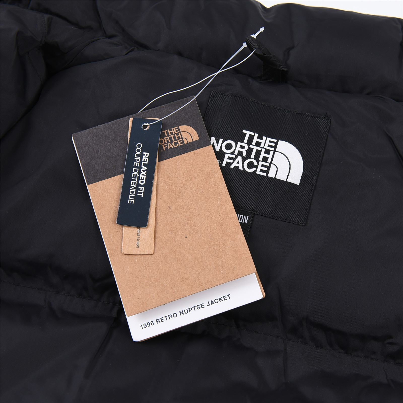 图片[8]-大红 高端！ The North Face 北面/1996NUPTSE TNF童装户外羽绒服 潮孩必备 比大鹅童装更时尚。 极高性价比的一款童装羽绒服，羽绒采用国标70绒 继承了成人版的御寒性与耐久性设计，让您的小小探险家也能体验到良好的保暖性能，轻松愉快的度过寒冷的冬季！ 尺码：100 110 120 130 140 150 160-选品中心