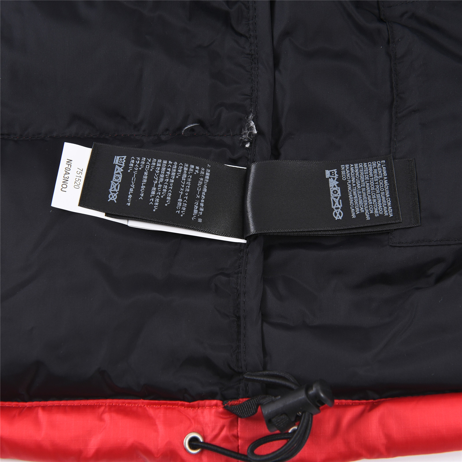 图片[9]-大红 高端！ The North Face 北面/1996NUPTSE TNF童装户外羽绒服 潮孩必备 比大鹅童装更时尚。 极高性价比的一款童装羽绒服，羽绒采用国标70绒 继承了成人版的御寒性与耐久性设计，让您的小小探险家也能体验到良好的保暖性能，轻松愉快的度过寒冷的冬季！ 尺码：100 110 120 130 140 150 160-选品中心