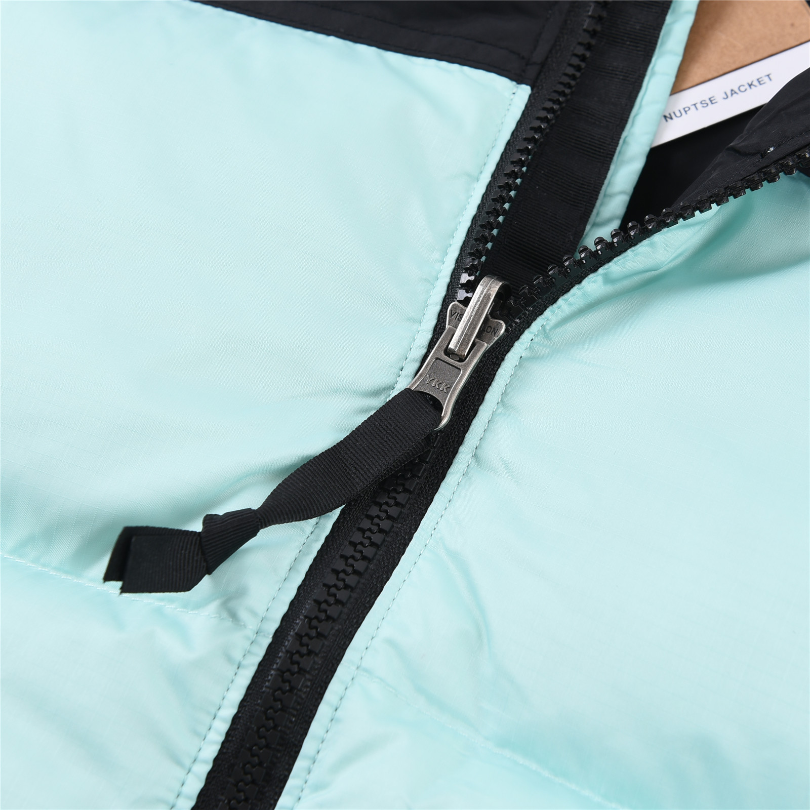 图片[5]-天青 高端！ The North Face 北面/1996NUPTSE TNF童装户外羽绒服 潮孩必备 比大鹅童装更时尚。 极高性价比的一款童装羽绒服，羽绒采用国标70绒 继承了成人版的御寒性与耐久性设计，让您的小小探险家也能体验到良好的保暖性能，轻松愉快的度过寒冷的冬季！ 尺码：100 110 120 130 140 150 160-选品中心