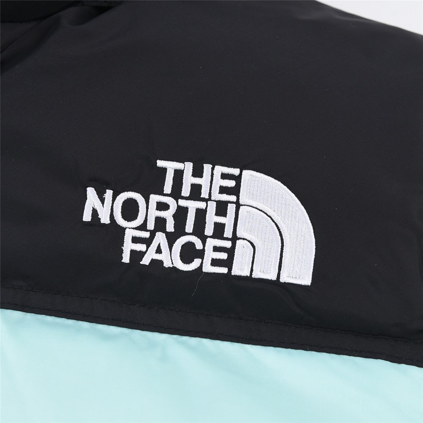 图片[4]-天青 高端！ The North Face 北面/1996NUPTSE TNF童装户外羽绒服 潮孩必备 比大鹅童装更时尚。 极高性价比的一款童装羽绒服，羽绒采用国标70绒 继承了成人版的御寒性与耐久性设计，让您的小小探险家也能体验到良好的保暖性能，轻松愉快的度过寒冷的冬季！ 尺码：100 110 120 130 140 150 160-选品中心