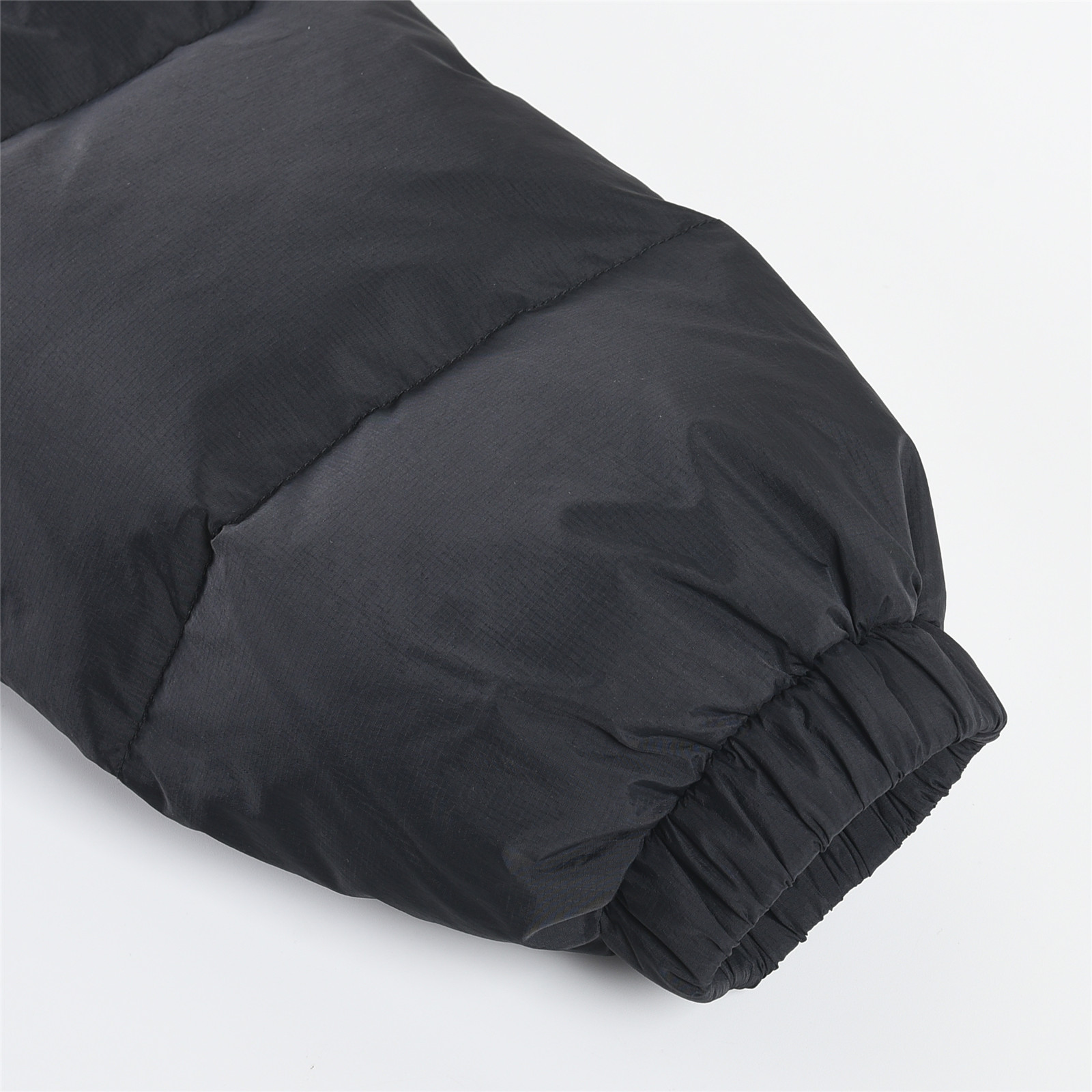 Descente Ski Style Down Jacket - Warm, Stylish, and Comfortable 7 o 1j40ht93e2qm94f187u92j1k306