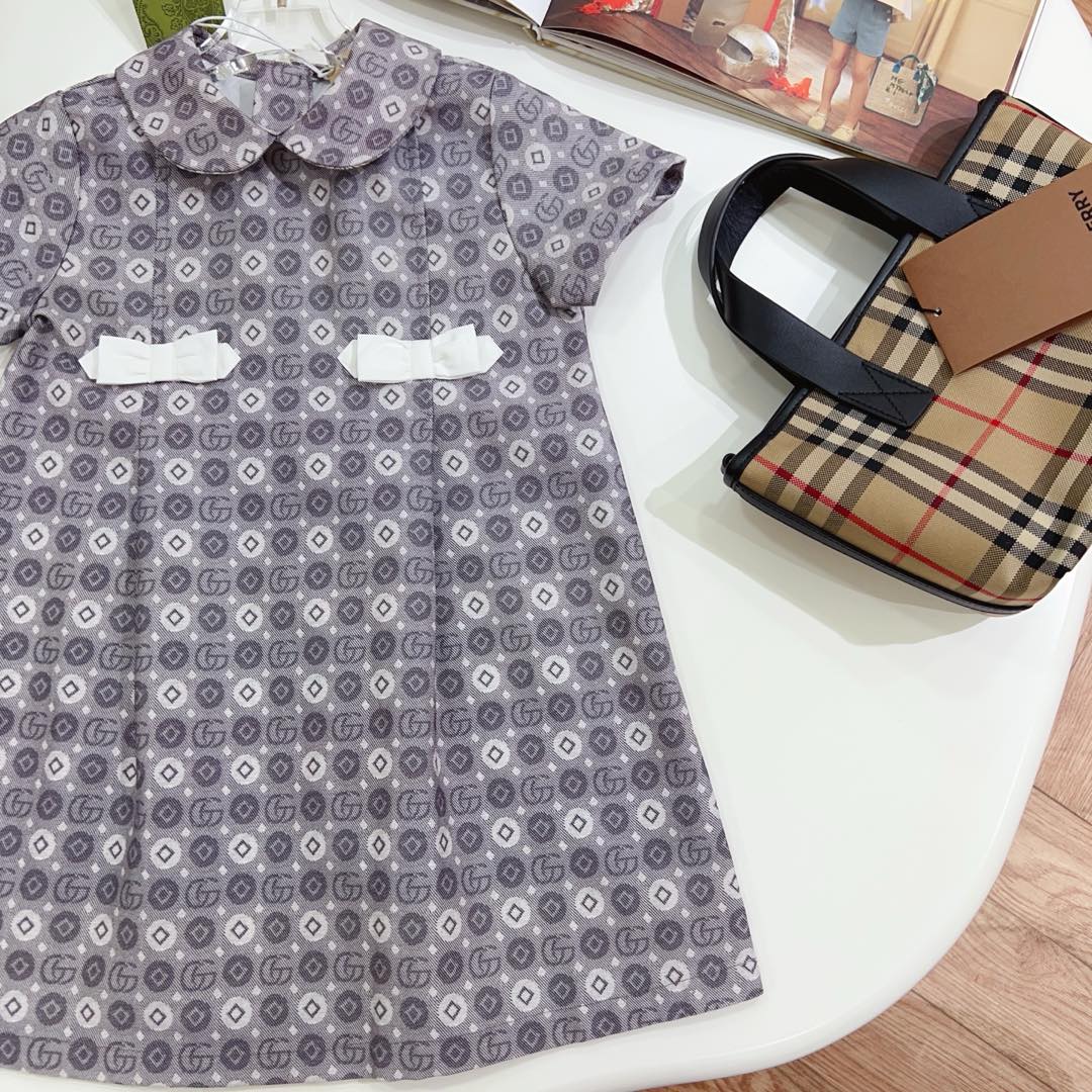 Gucci Kids Grey Geometric Print Dress - Designer Fashion for Girls, Sizes 100-150 2 i1735399674817 9661 0 1