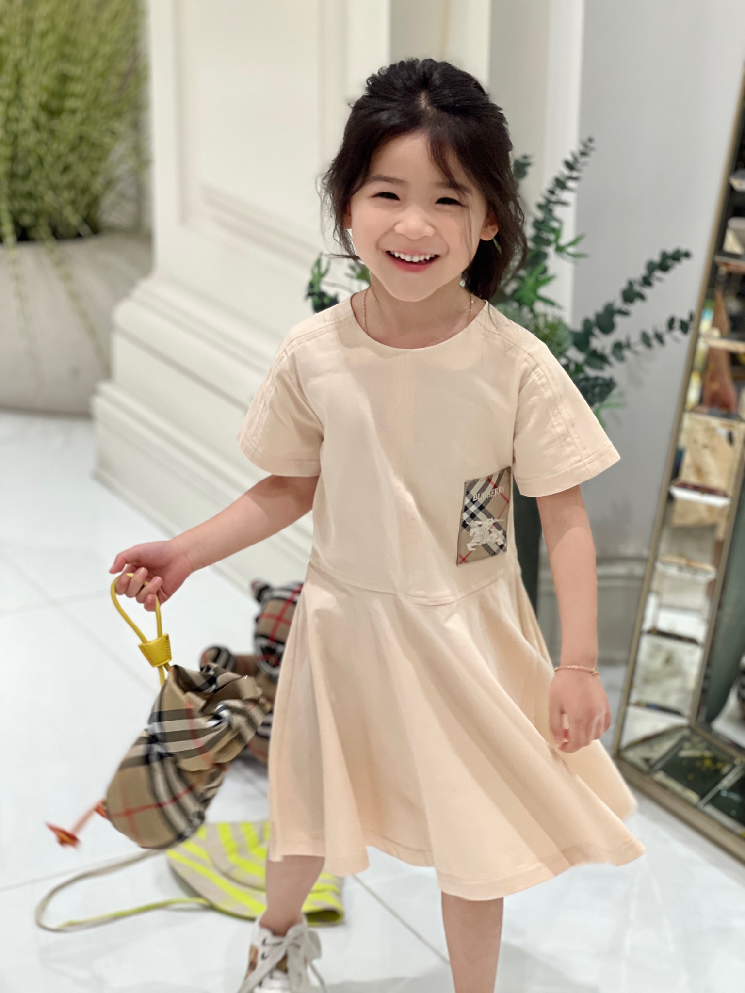 _dxD9sI_33kX28voVI6mY3n0sRkjzOJAImteb4mA