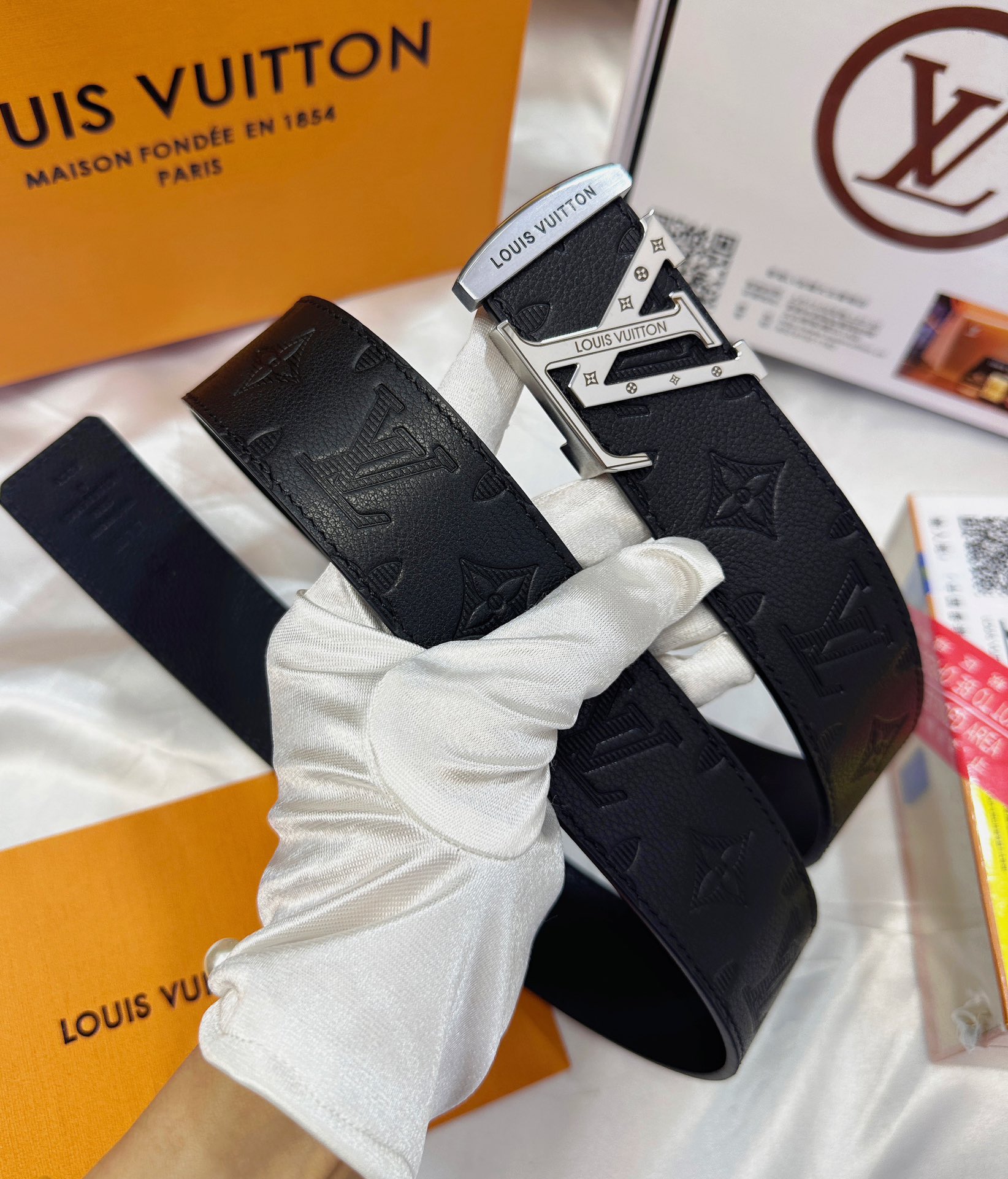 皮带 LV..路易..威登顶级复刻 品质百分百头层牛皮