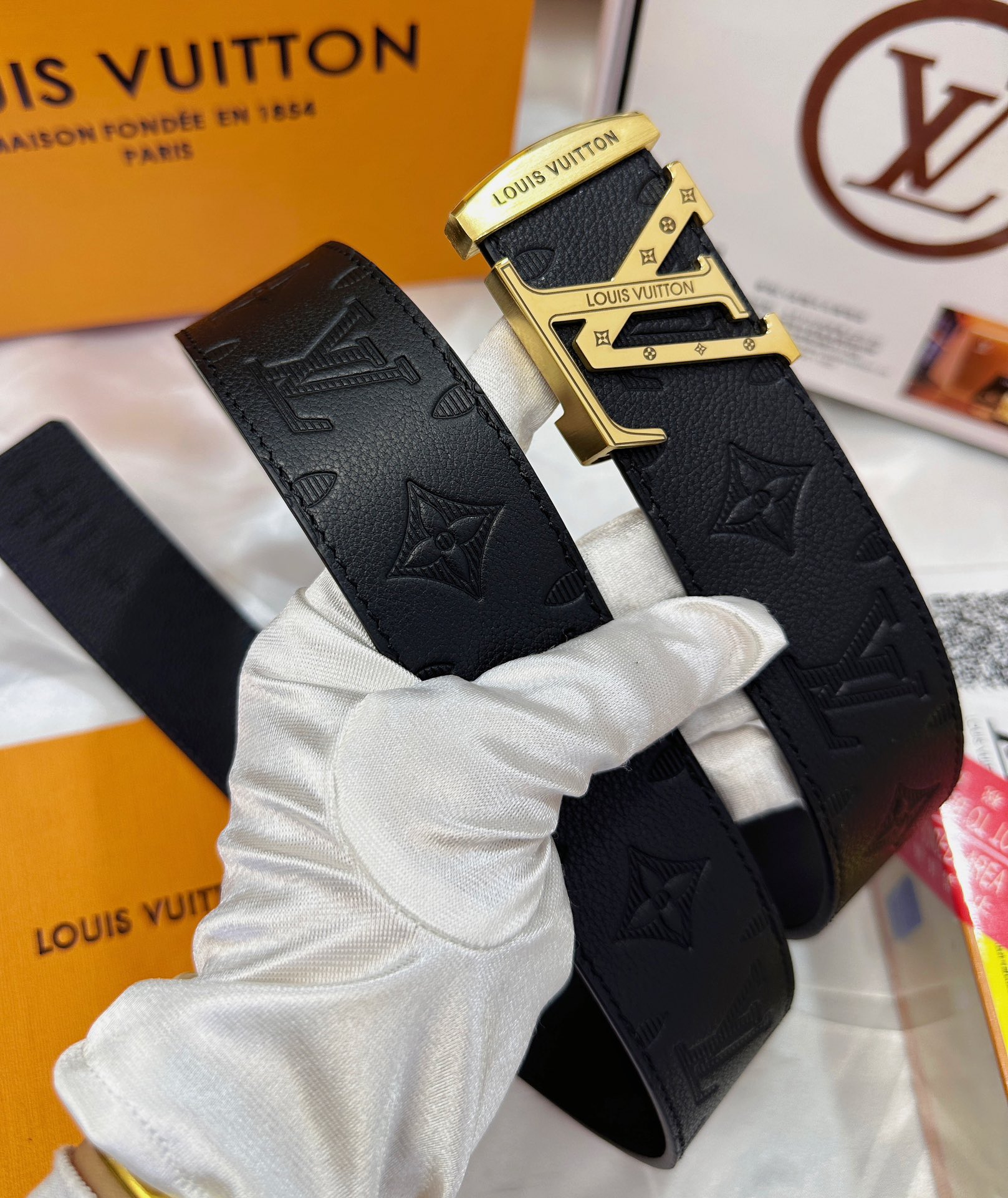 皮带 LV..路易..威登顶级复刻 品质百分百头层牛皮