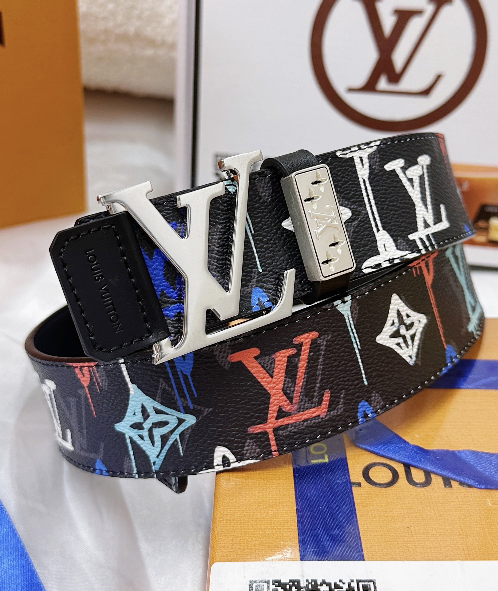 皮带 LV..路易..威登顶级复刻. 腰带品质百分百头层牛皮