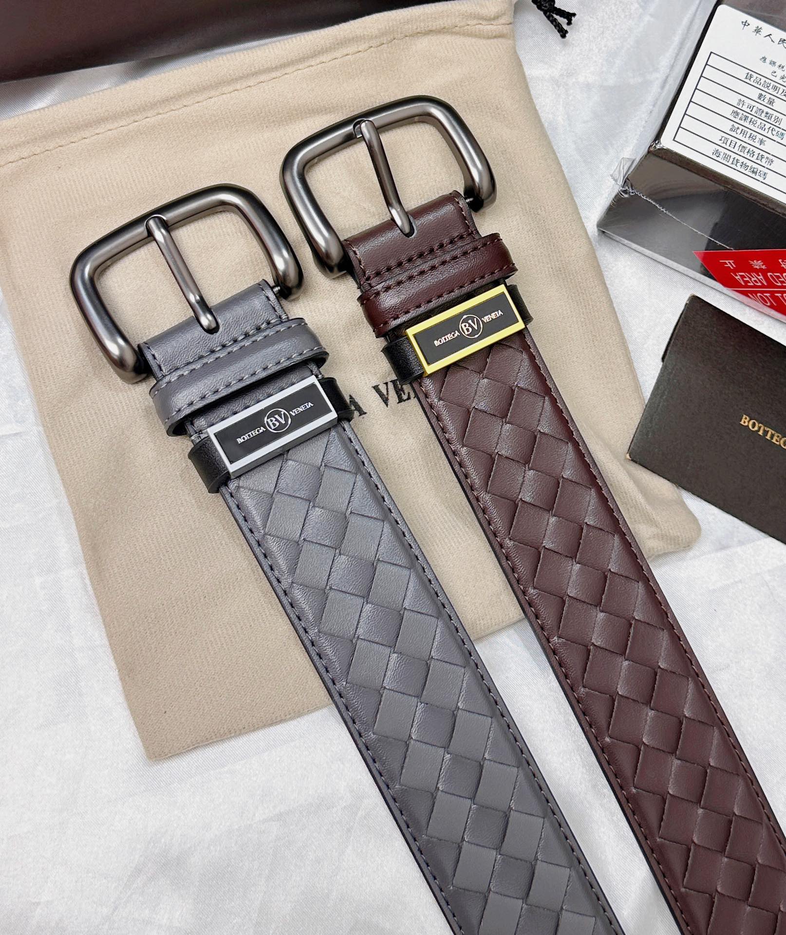 💯 Bottega Veneta. ✈️ . 💯 BV 🐂 . . .24K 🌈 🎨 ✨ ✈️ 💯 3.8mm Veneta Cintura