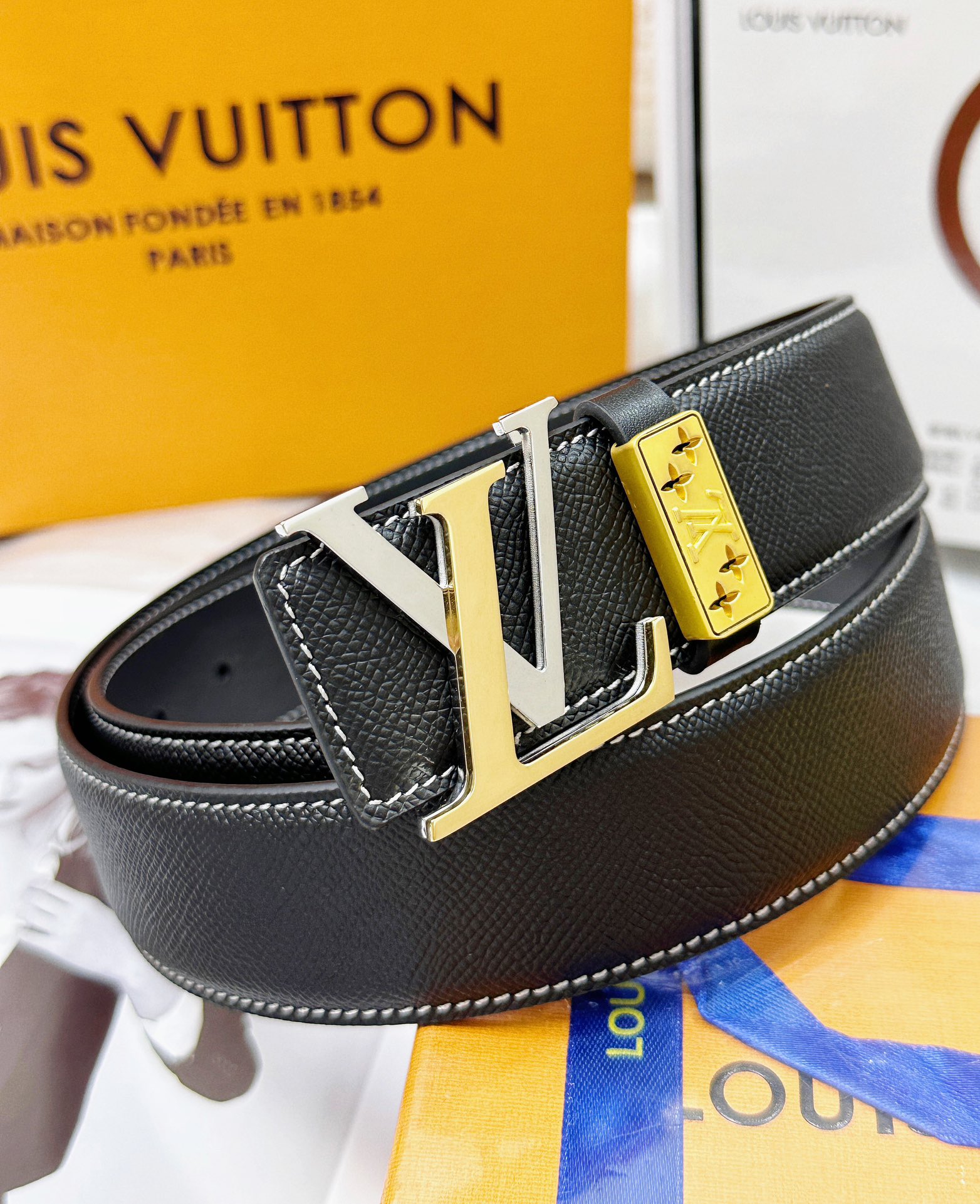 Louis Vuitton Gürtel Stahlschnalle Kalbsleder Rindsleder Echtleder