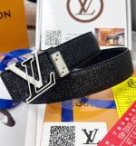 . Belt: LV .. Louis .. Weden οΈβοΈ Top-level re-engraving-π― π― π―: Original quality π 100 % imported original head layer cowhide to ensure leather. Carving hollow design. Craftsmanship. Vacuum plating. Never drop color. 24K pure steel buckle π delicate calf leather pattern π¨ double -sided β¨ counter the same quality, give people to the preferred βοΈπ― packaging: please recognize the picture counter packaging, gift punching, gift punching Oversea, UnionPay invoice, width 40mm 1 . Belt: LV .. Louis .. Weden οΈβοΈ Top-level re-engraving-π― π― π―: Original quality π 100 % imported original head layer cowhide to ensure leather. Double-layer layer of letters-hollow design π crafts. Vacuum plating. Never drop color. 24K pure steel buckle π Rare special leather-seal leather pattern series π¨ double-sided dual-use β¨ counter the same quality, give people to the preferred preferred Gifts such as a full set of gift boxes, gift punching device, UnionPay invoice, width 4.0cm