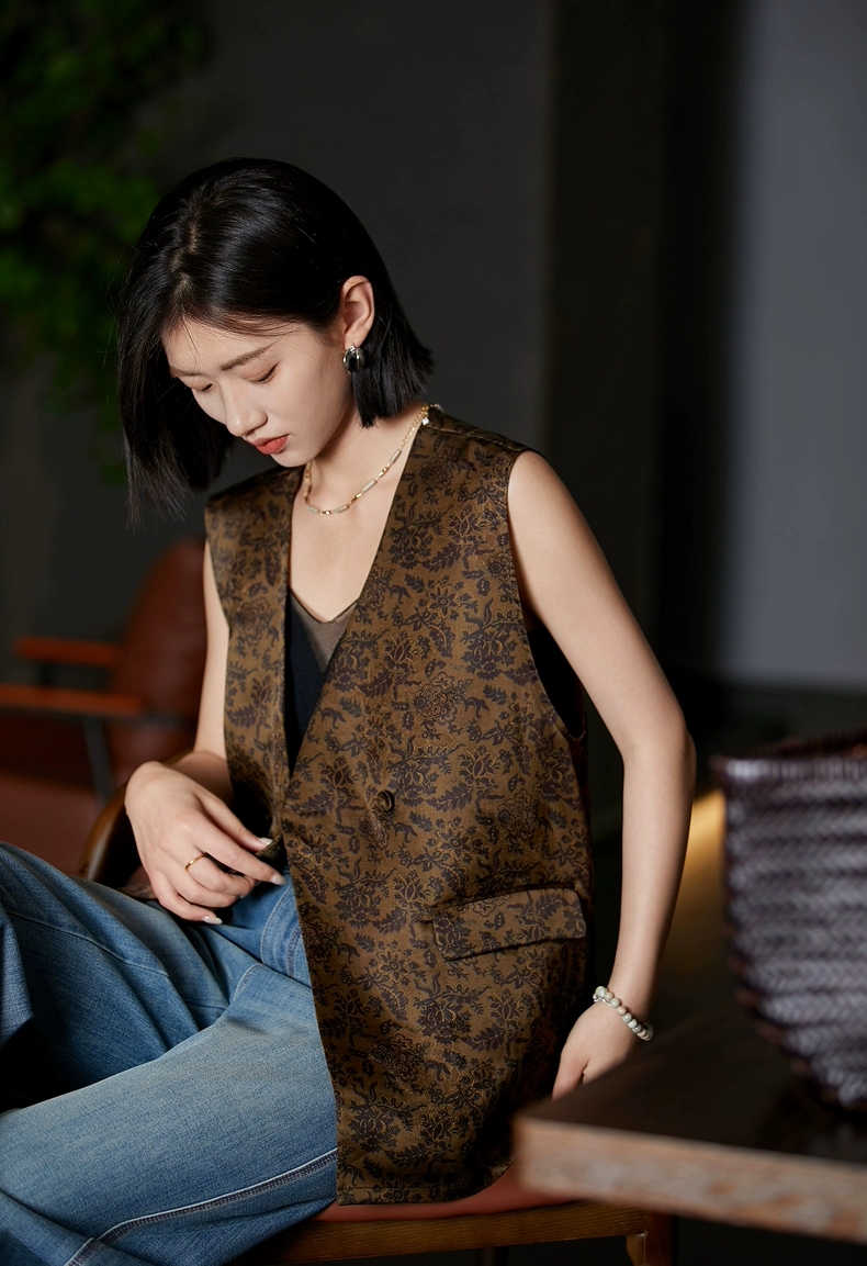 “High-End Chinese-Blue Purple Women’s Suit with Silky Fabric and Various Sizes” - 图片 3