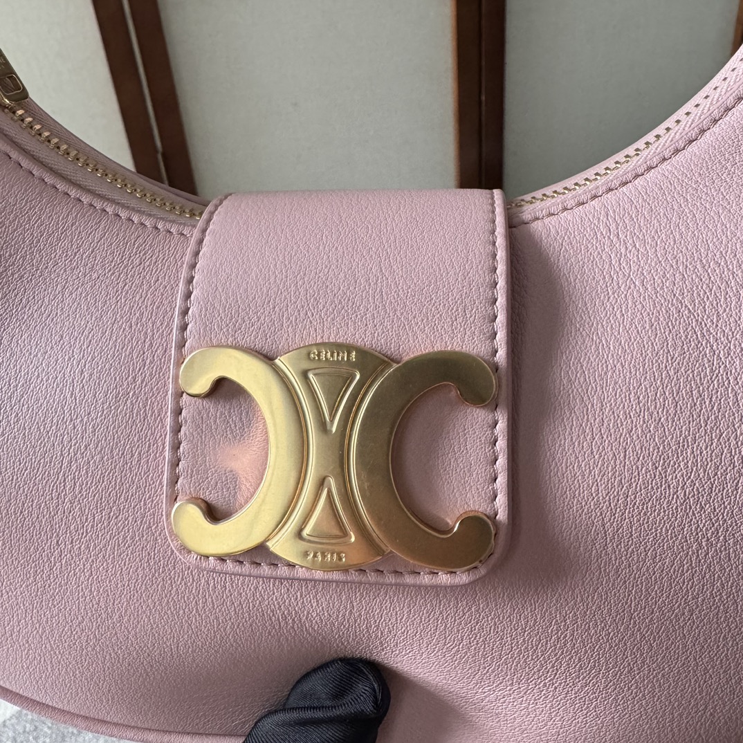 Celine Style Brown Shoulder Bag Lookbook Reference image 2
