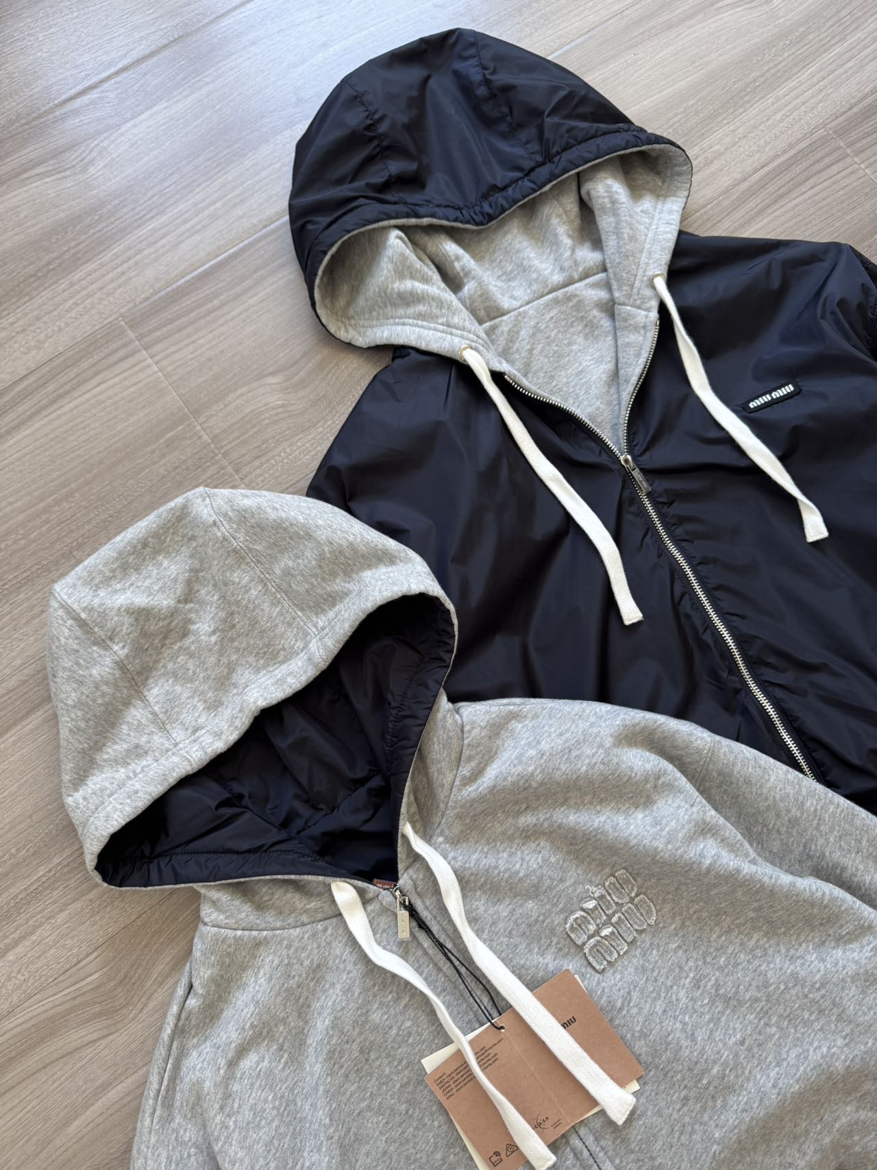 Miu Miu Reversible Zip-Up Hoodie Sweatshirt Gray Black Size S-XL 4 a1759025446339 0702