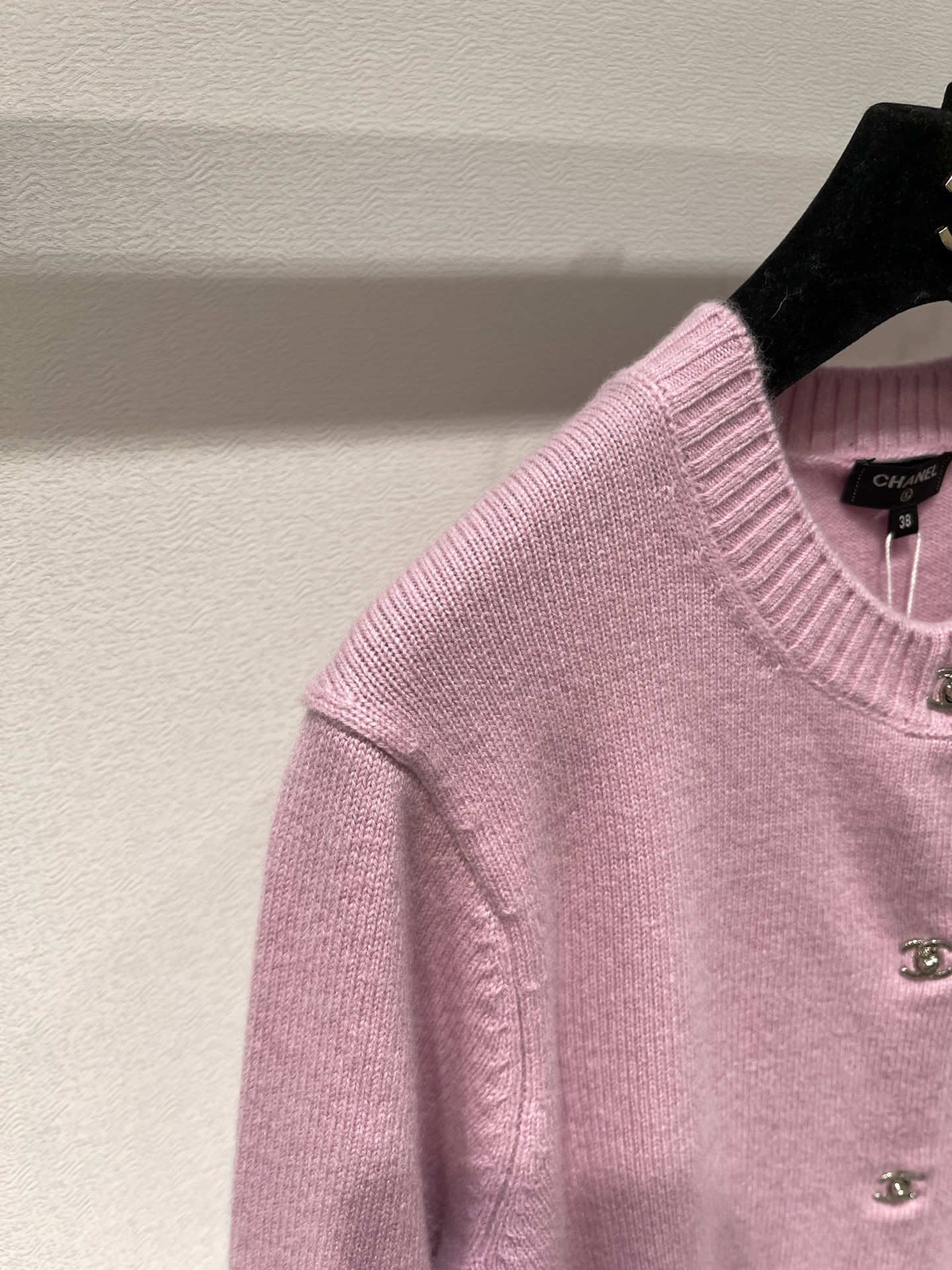 [Chanel Women