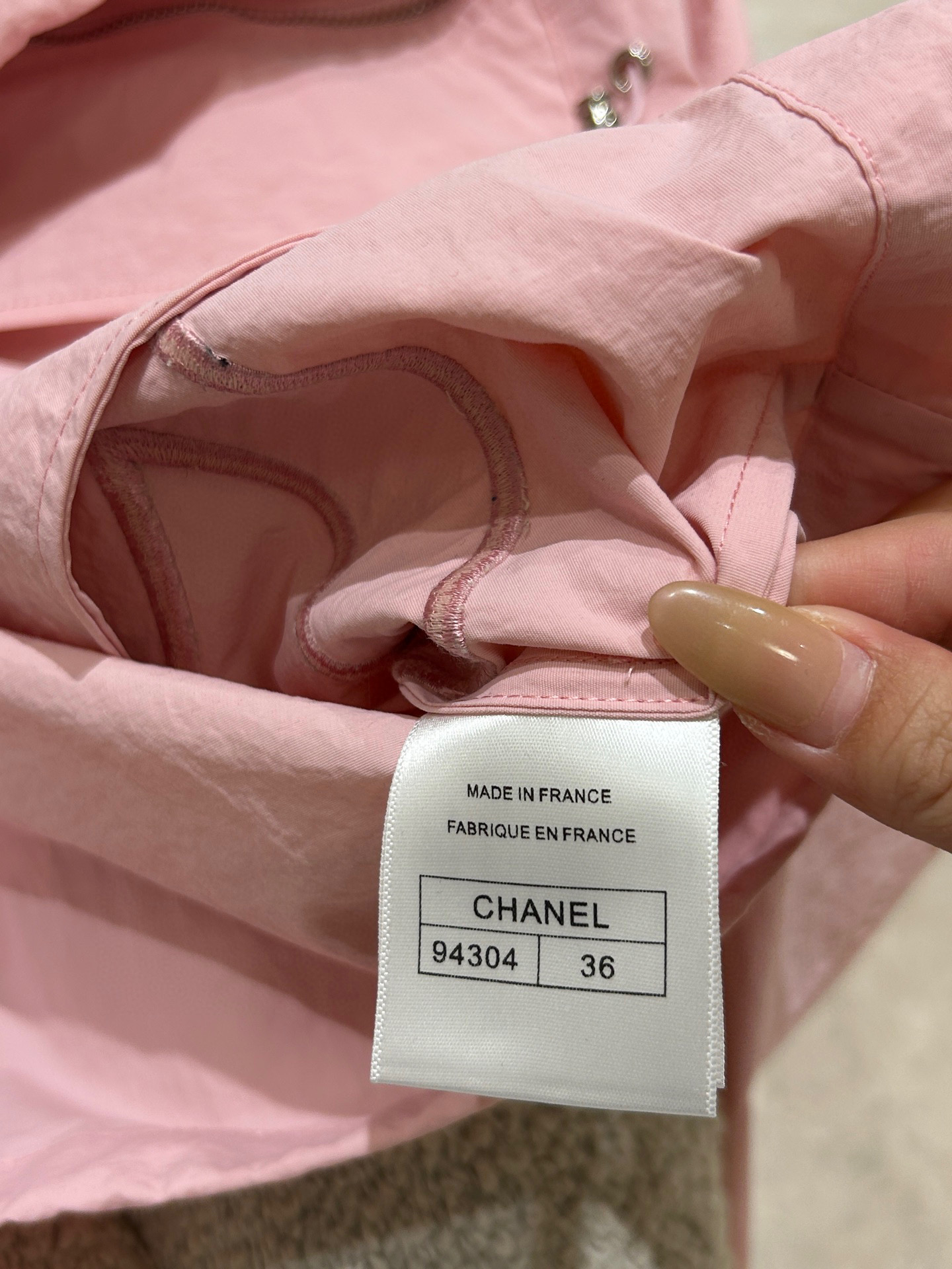 Unique Scavenging Dress: Customized, Comfy, Clean Cut, Embroidered Logo, Simple Design - 图片 3
