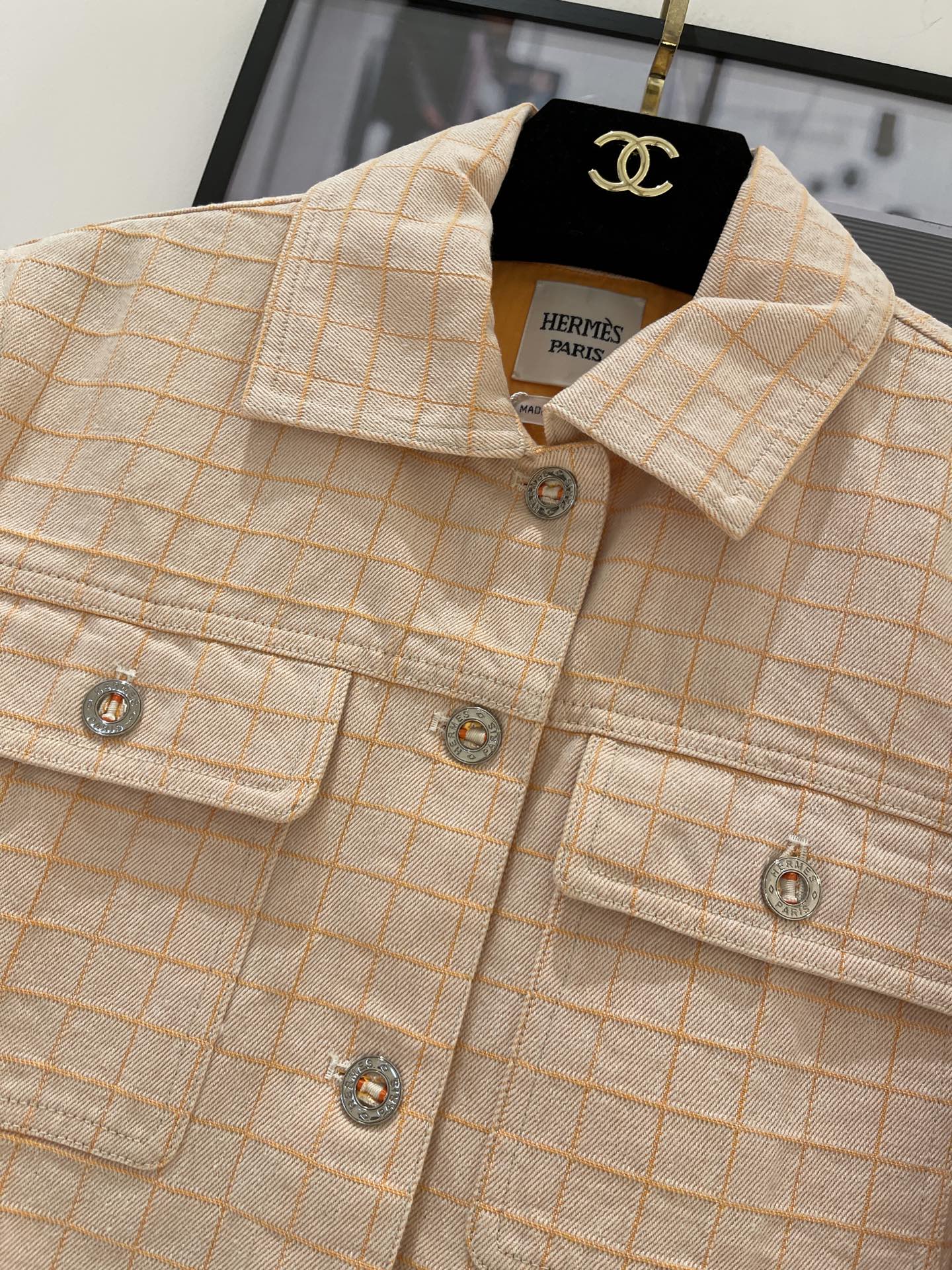 “Original Hard-Core Female Suit with Cotton Cowboy Design and Retro Logo – Custom-Made Luxury Fashion” - 图片 2