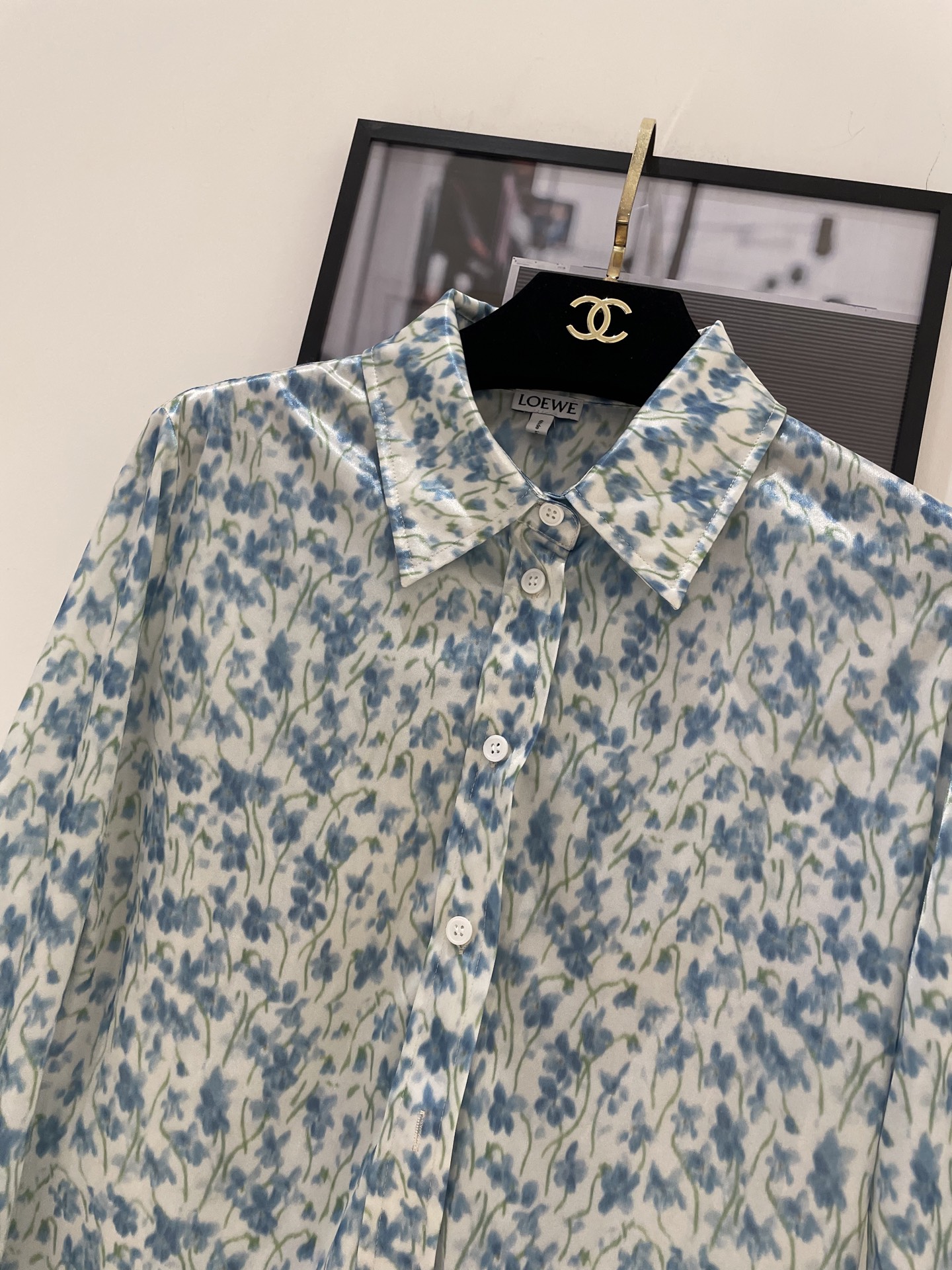 Title: P984 Women’s Suit with Violet Orchid Shirt – Stylish, Customizable, and Versatile. Sizes: S, M, L. - 图片 2