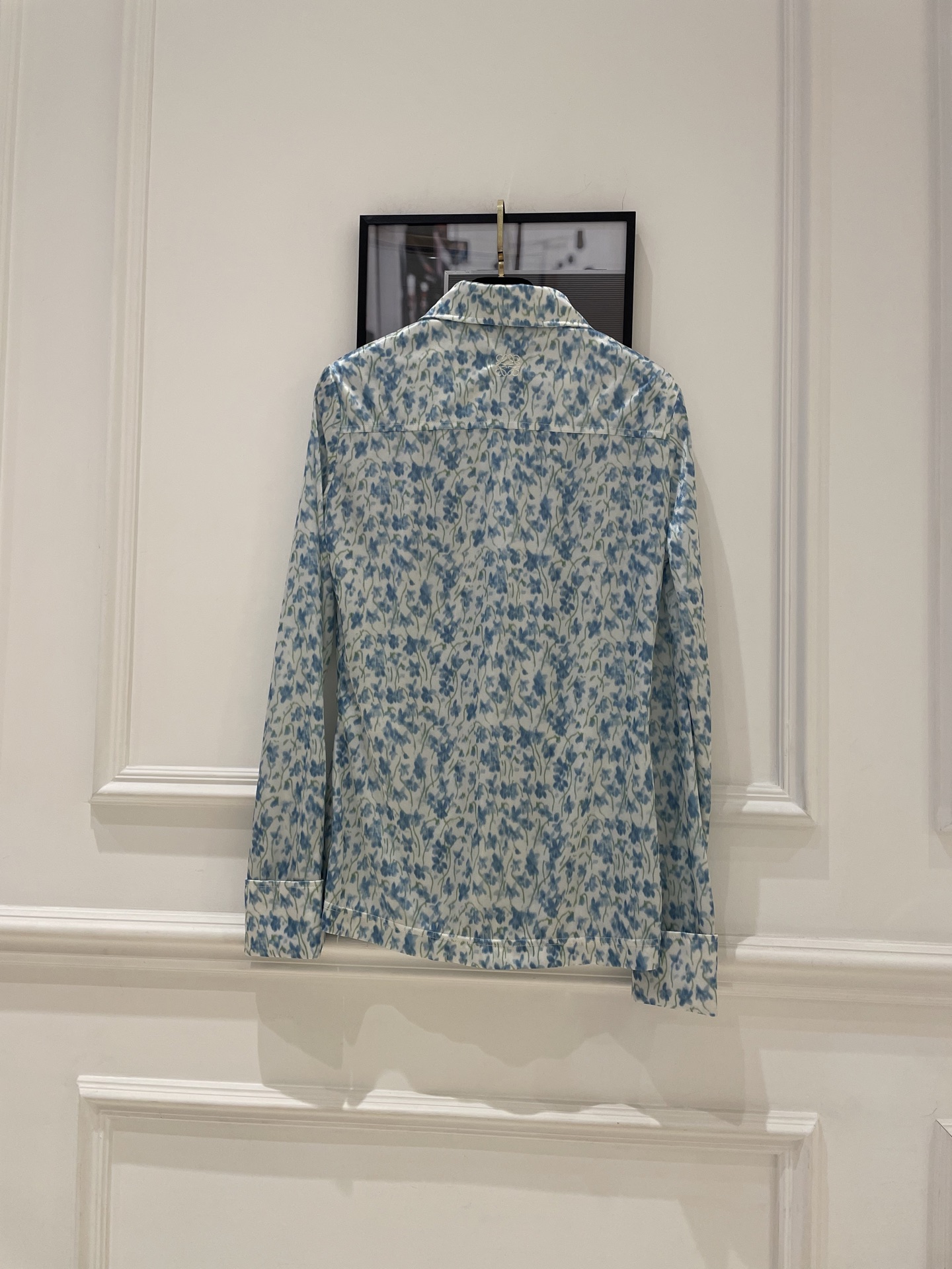 Title: P984 Women’s Suit with Violet Orchid Shirt – Stylish, Customizable, and Versatile. Sizes: S, M, L. - 图片 6