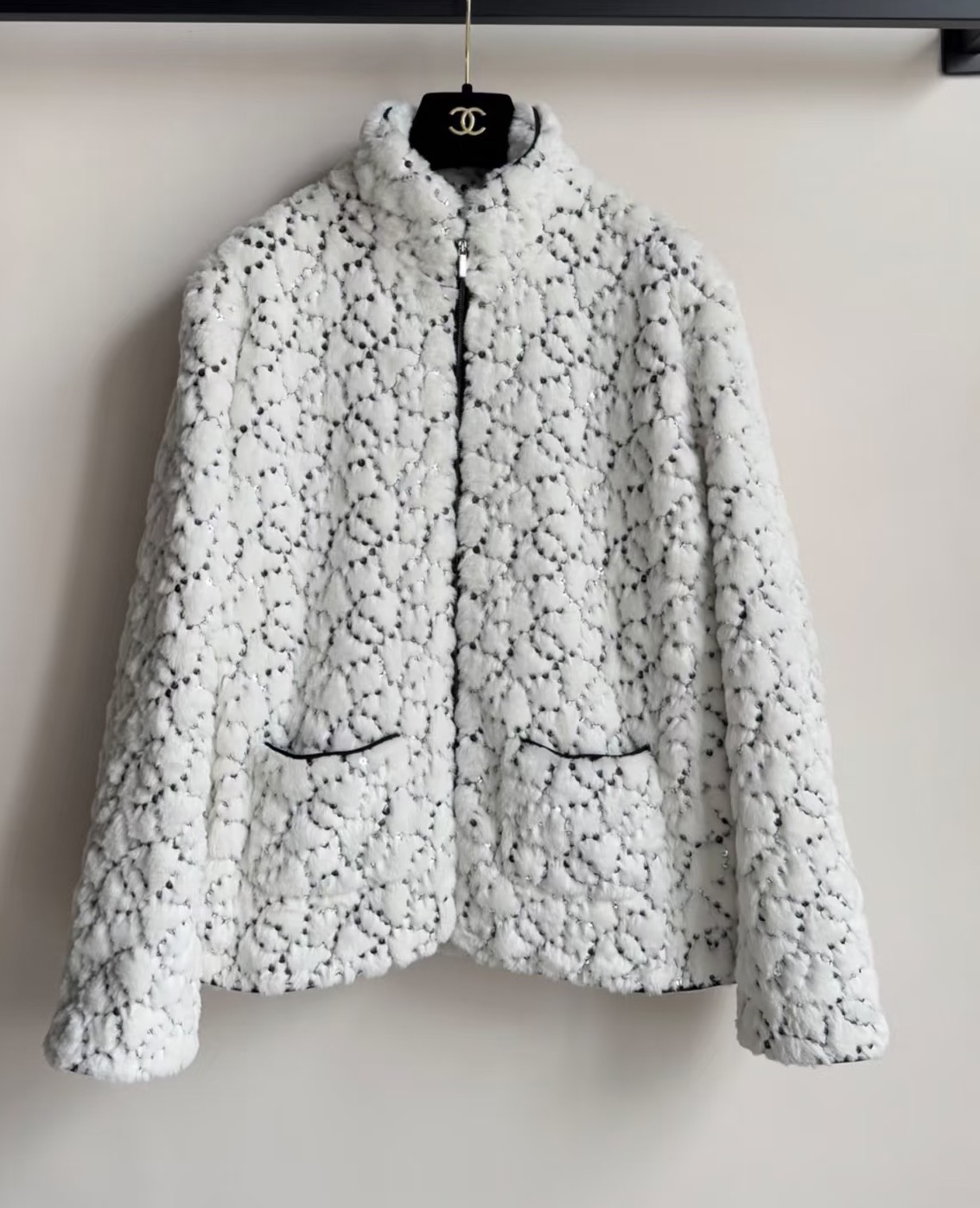 _d-K9sNnb9OgTeCLbVGPtOfPHebLlk3g2cv8_ZPg