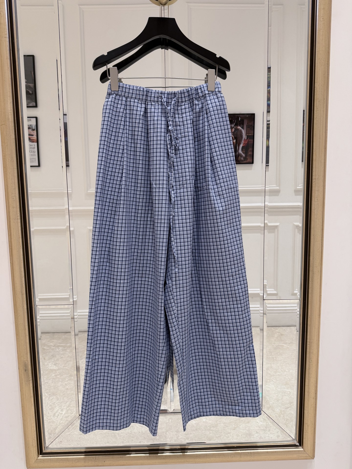 NO:892662,Cha* plaid pants are a combination of retro and fashion, suitable for daily wear, comfortable and versatile SML., Chanel-clothing, chanel,19860909Cha*格子裤 复古与时尚的结合 适合日常穿着,既舒适又百搭 SML.,香奈儿-服装,chanel,,Women's clothing