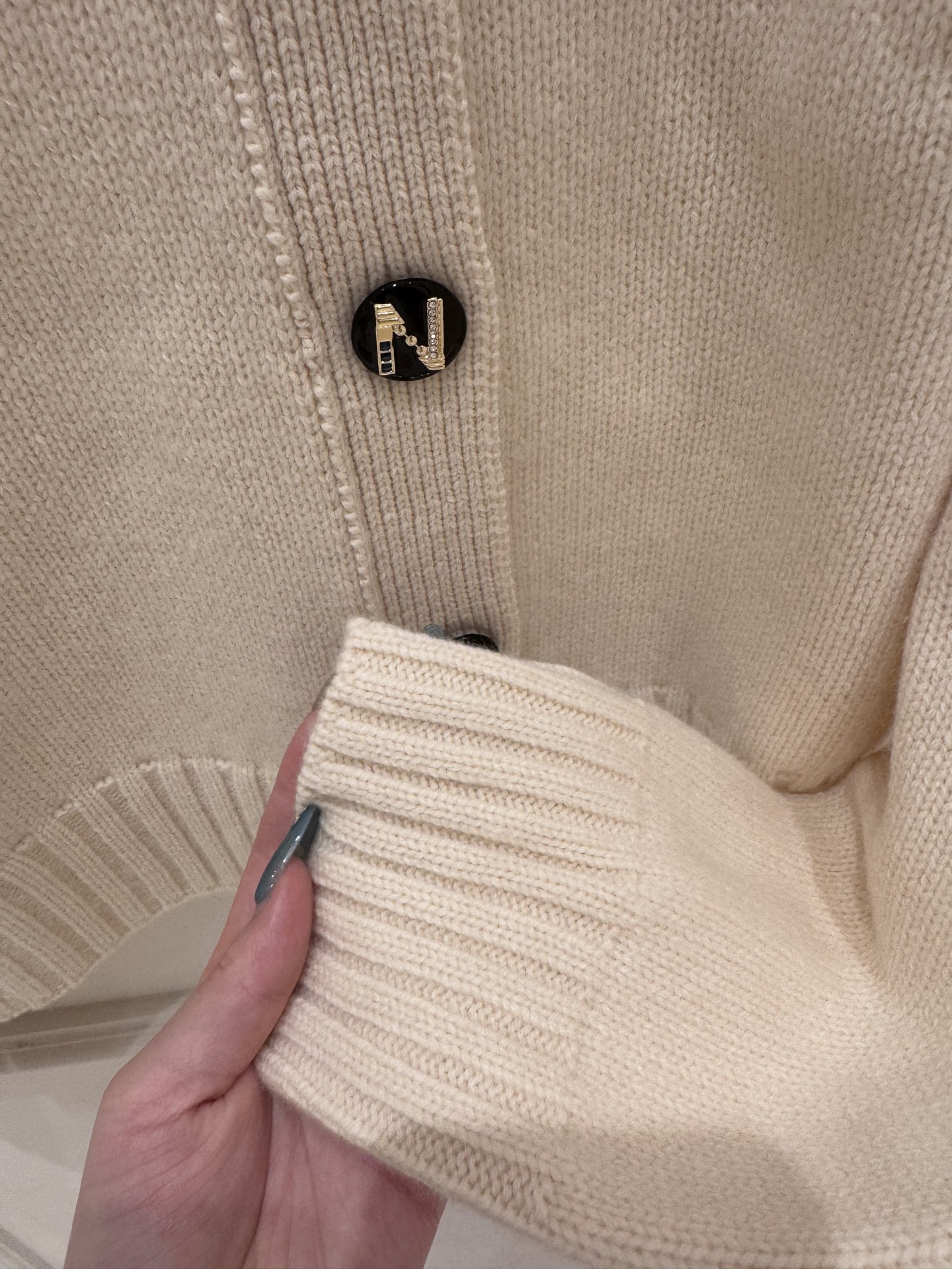 샤넬 여성 가디건 131881 Chanel Cardigan 썸네일 이미지