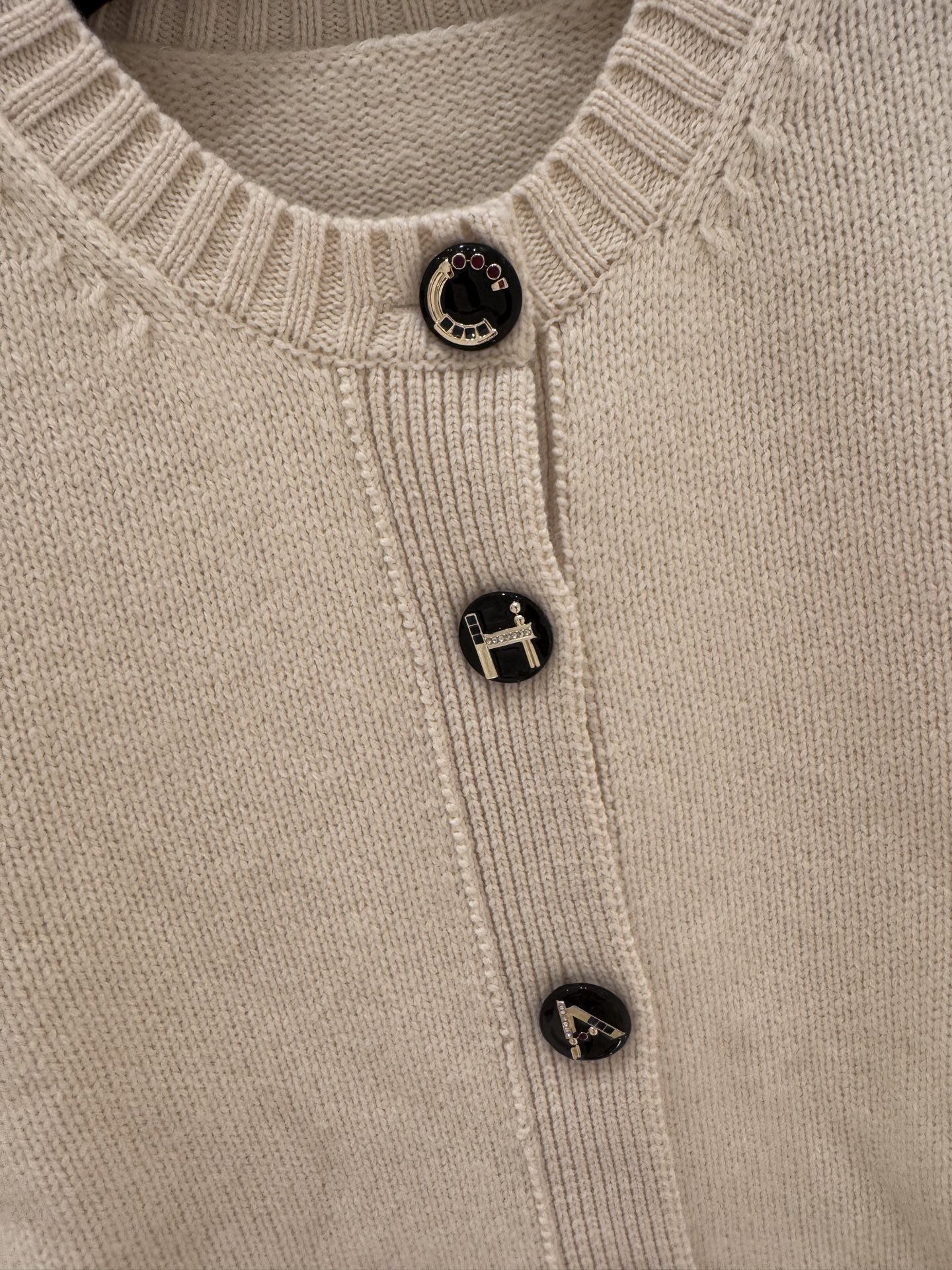 샤넬 여성 가디건 131881 Chanel Cardigan 썸네일 이미지