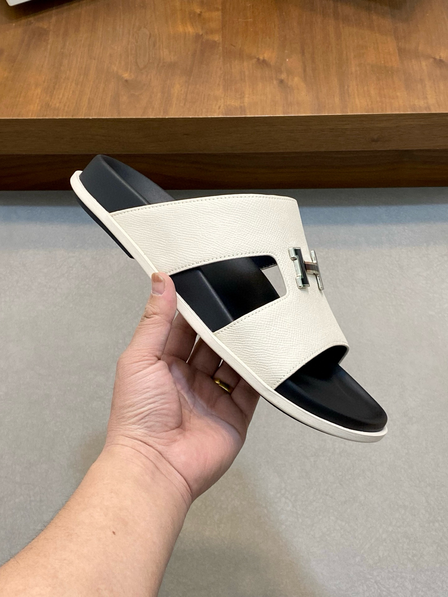Hermes Leather Sandals for Men, Comfortable and Durable TPU Sole, Size 37-46 5 i1750872529693 1792 0 3