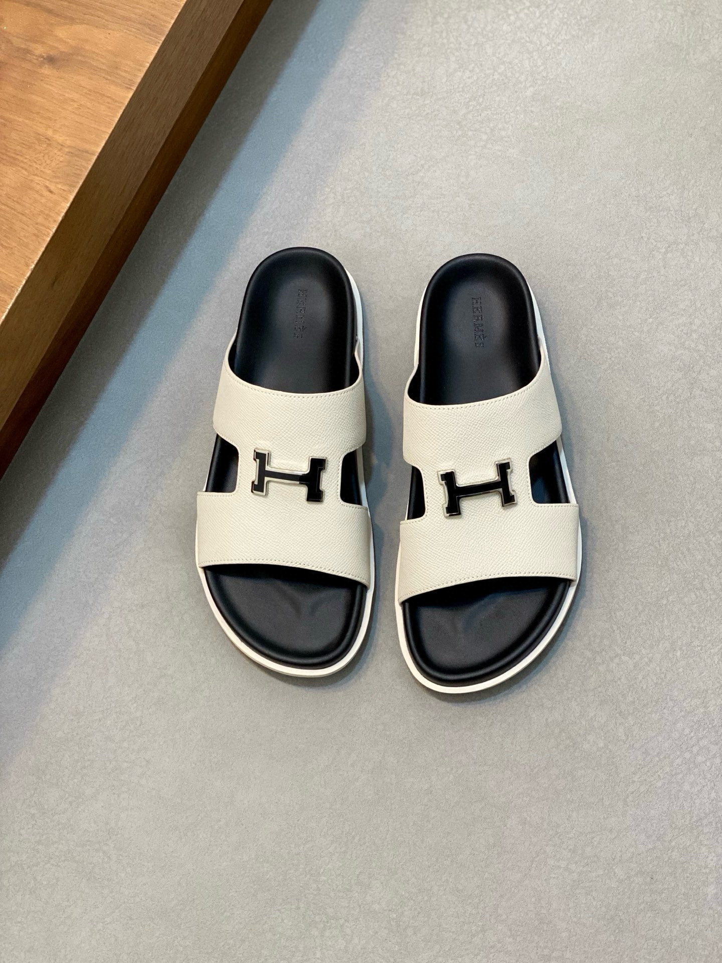 Hermes Leather Sandals for Men, Comfortable and Durable TPU Sole, Size 37-46 2 i1750872529851 567 0 0