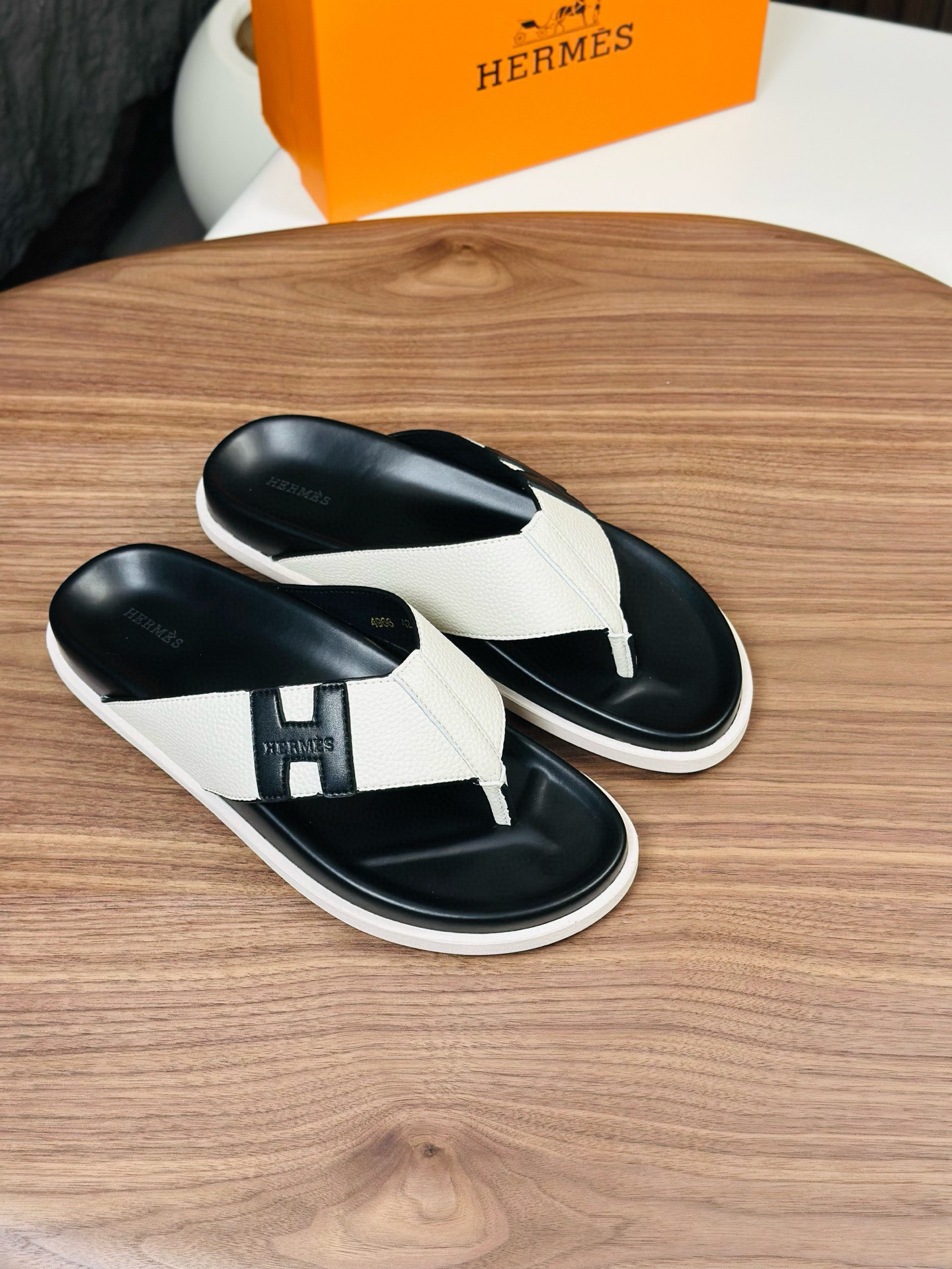 Hermes Style Leather Men's Shoes Lookbook Reference image 2