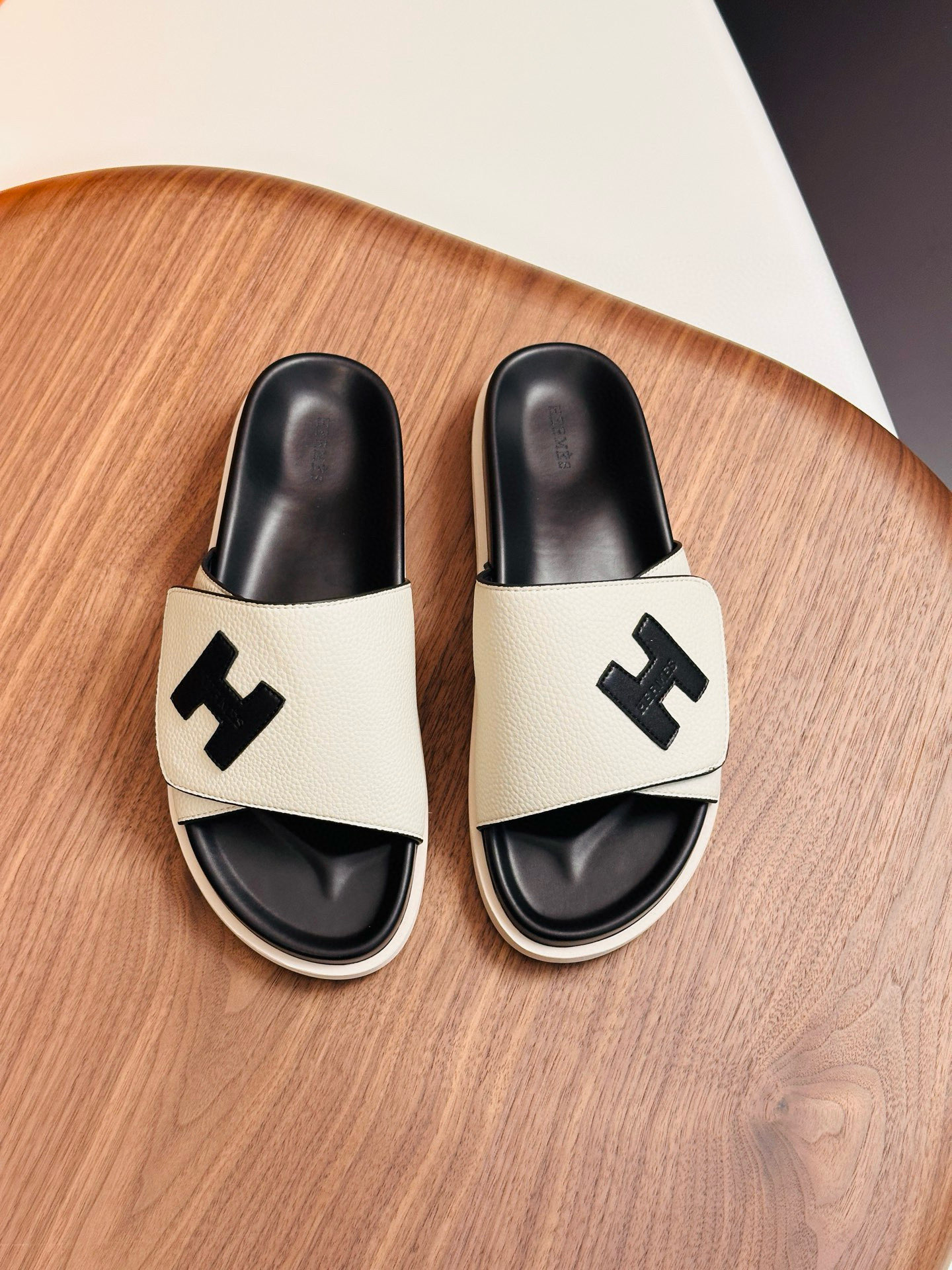 Hermes Style Leather Men's Shoes Lookbook Reference image 1