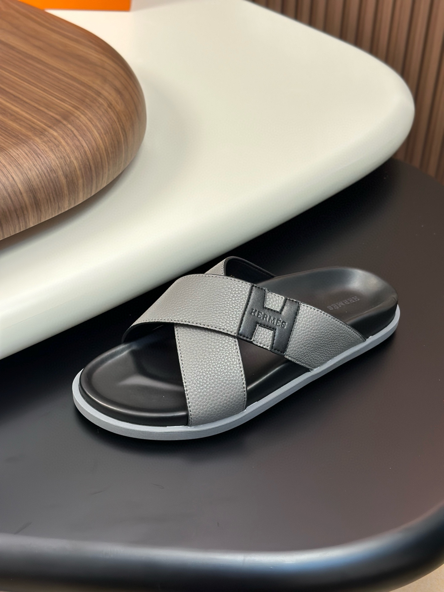 Hermès Stylish Gray Leather Cross Strap Sandals, Durable TPU Outsole, Sizes 37-46 4 i1750872790627 7491 0 2