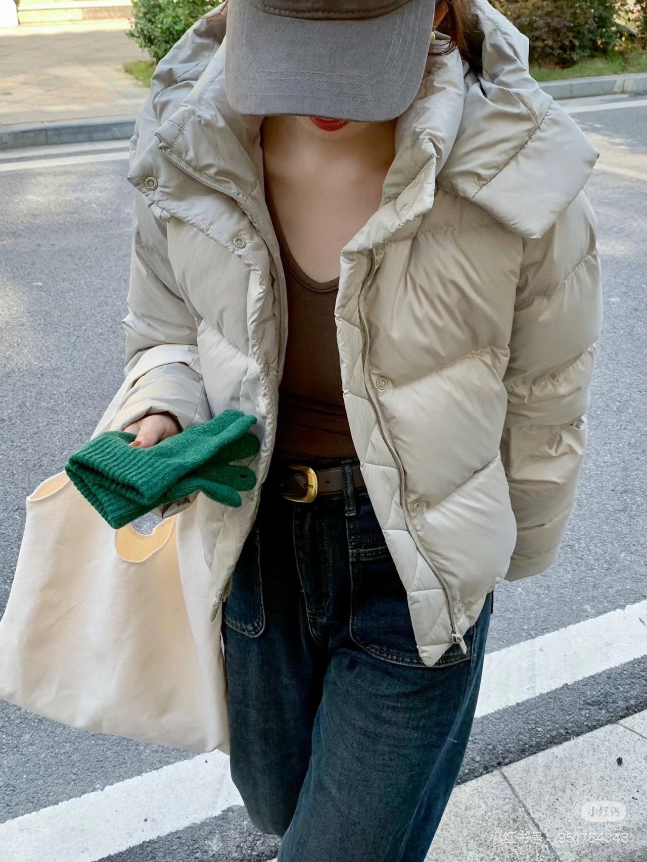 Lullumon Loulemon Wunder Puff Jacket: Stylish, Warm, and Water-Proof Fashion Essential - 图片 9