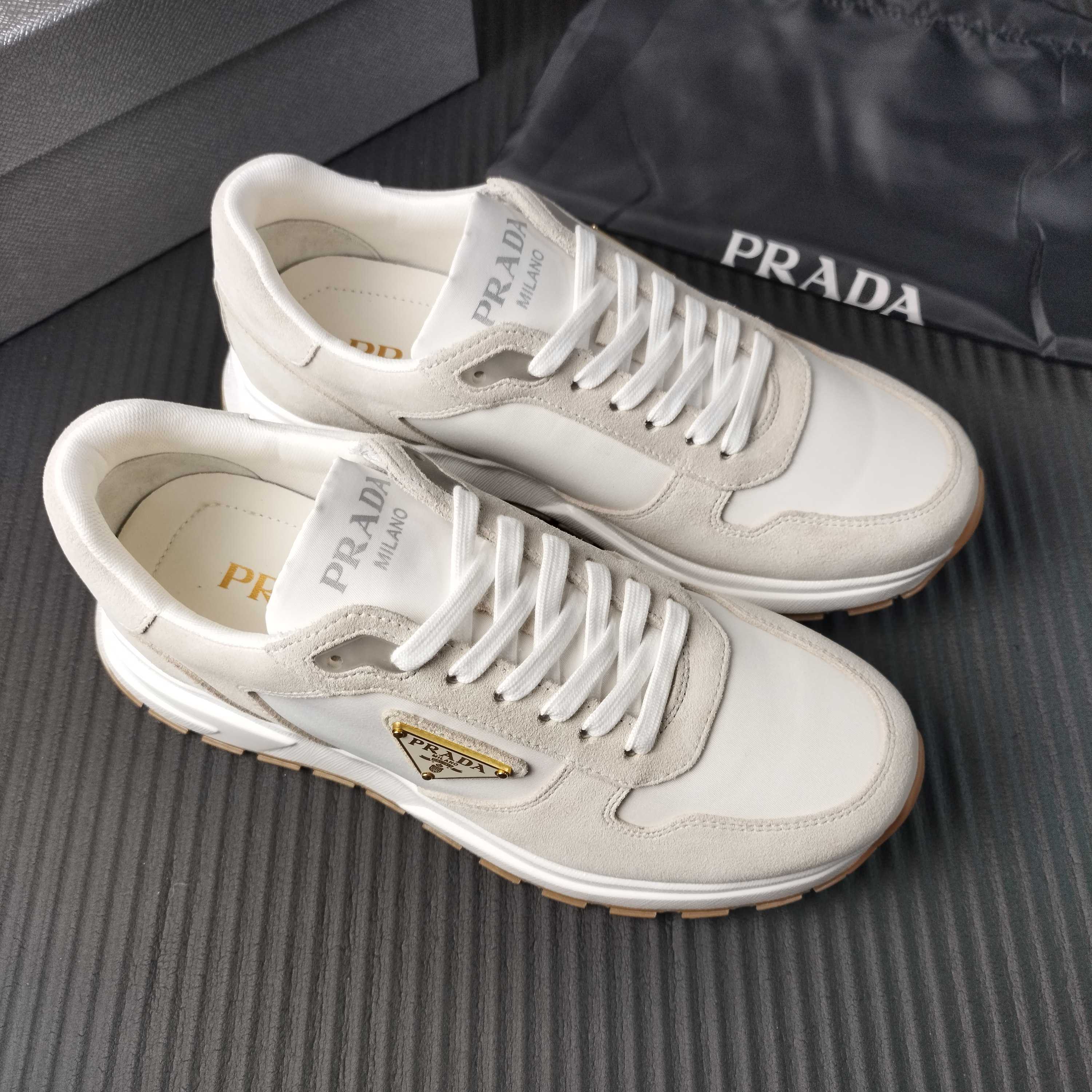 NO:273359,White 39---45,19860909白色 39---45,,Men's shoes